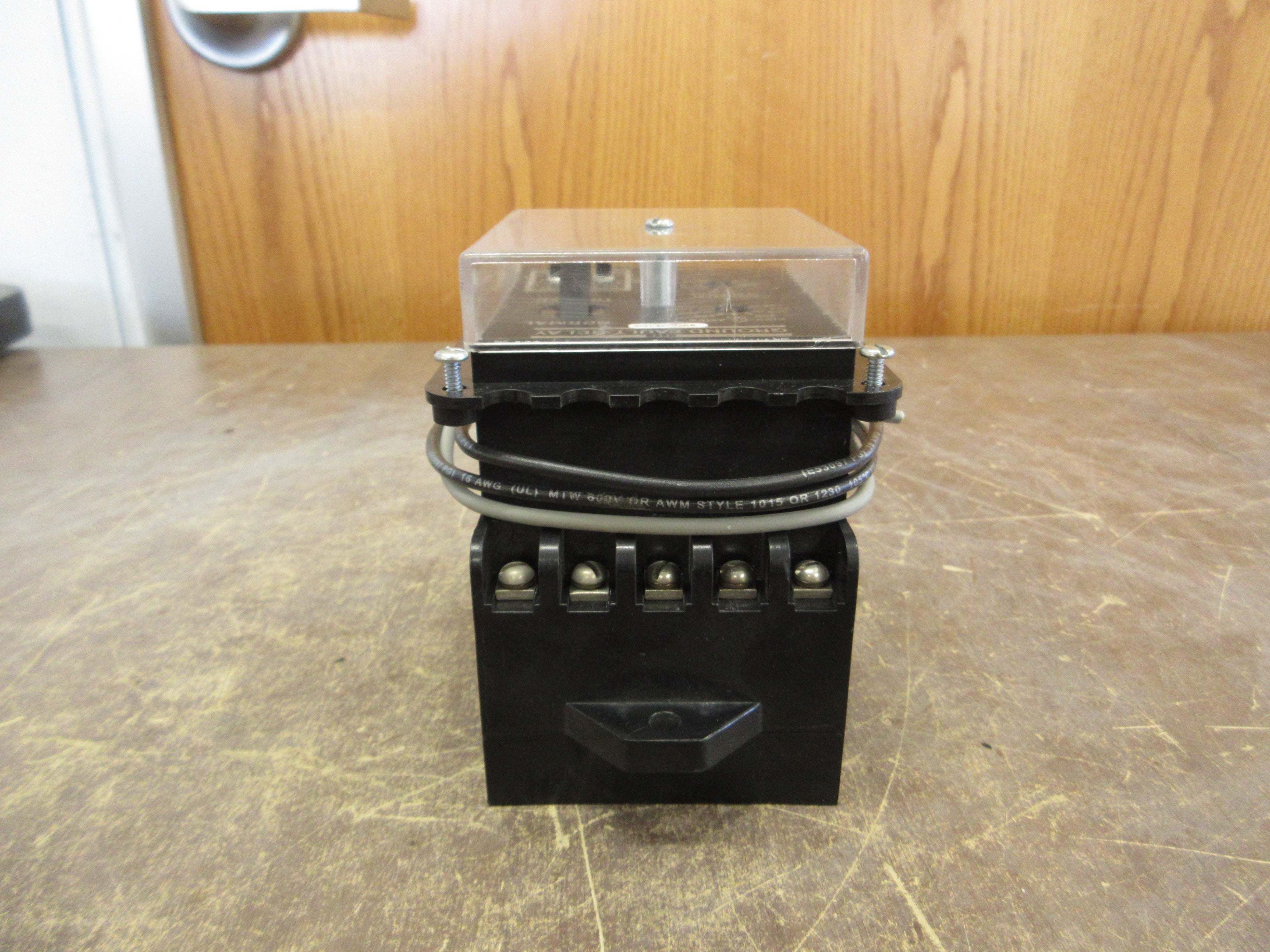 Instrument Transformers Ground Fault Relay BGFL 239-1200 *Broken Insulator* Used