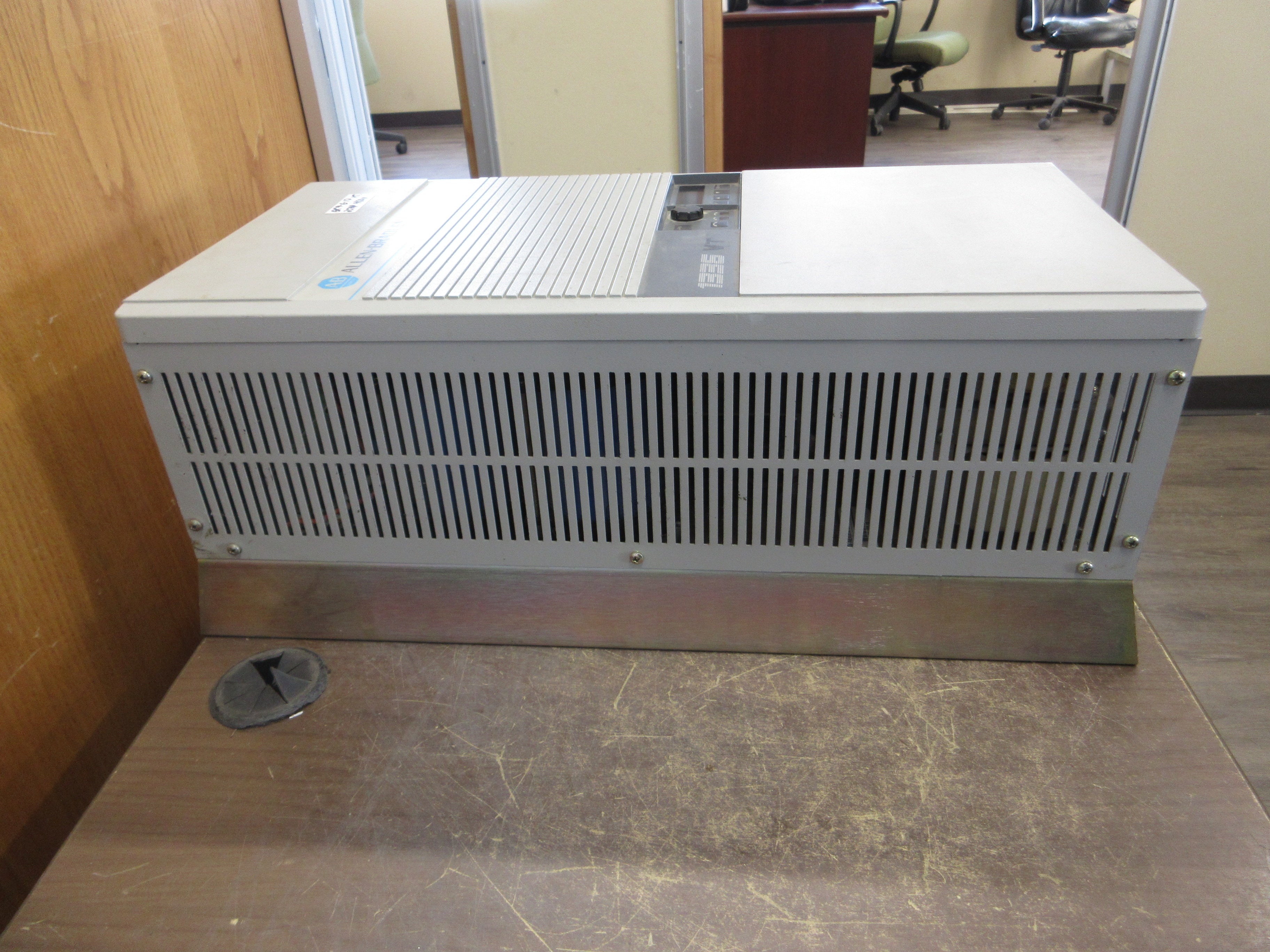 Allen-Bradley 1336VT AC Drive 1336VT-B025-E0P-FA2-L3 Ser. A 25HP Used