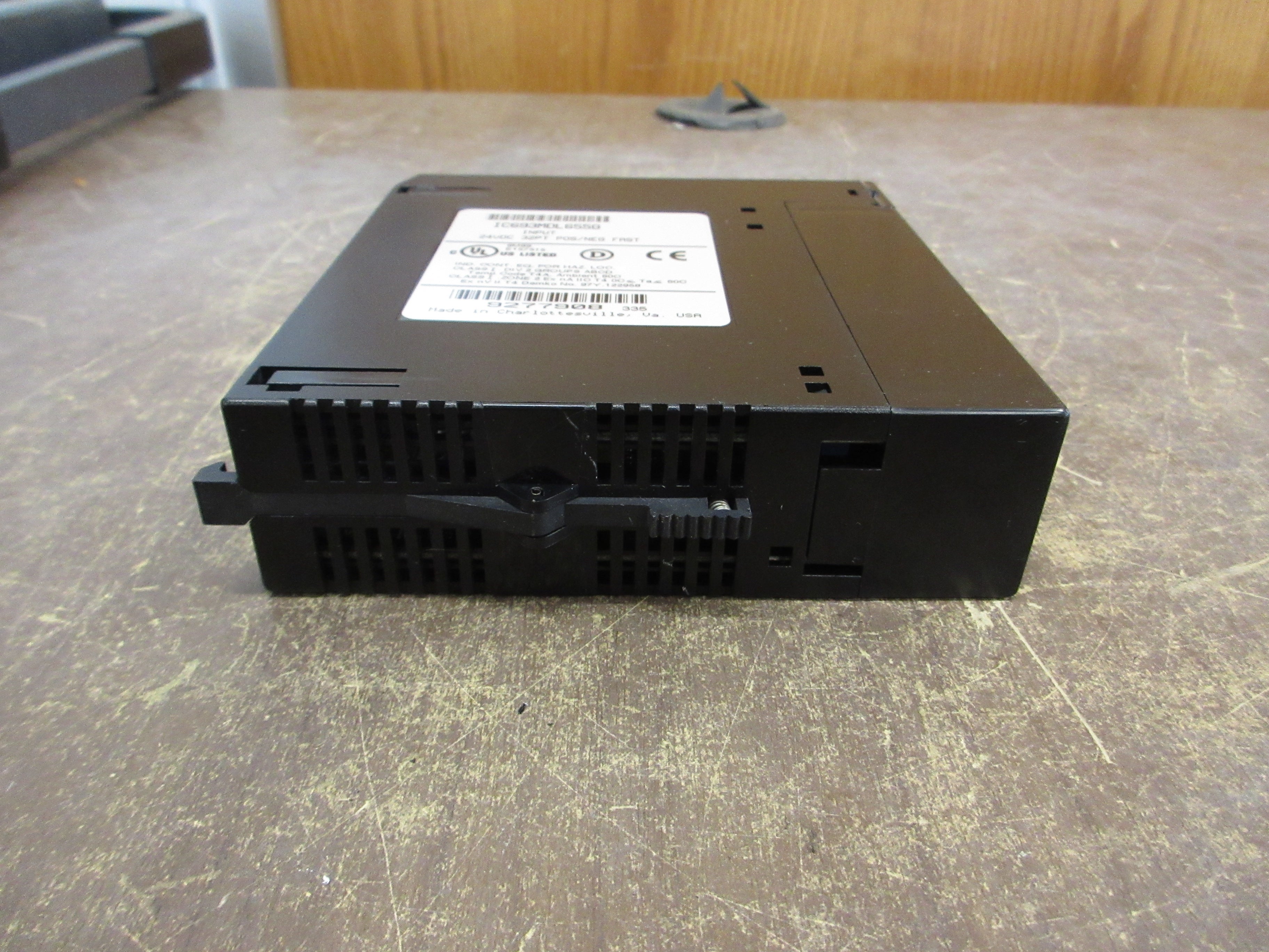 GE Fanuc Input Module IC693MDL655G 24VDC 32PT Used