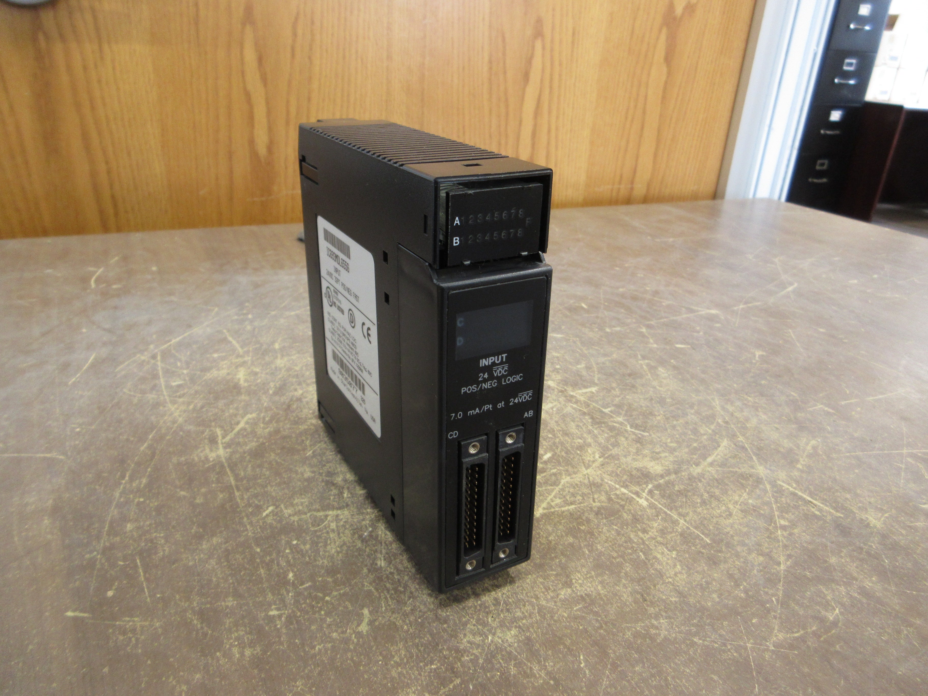 GE Fanuc Input Module IC693MDL655G 24VDC 32PT *Missing Cover* Used