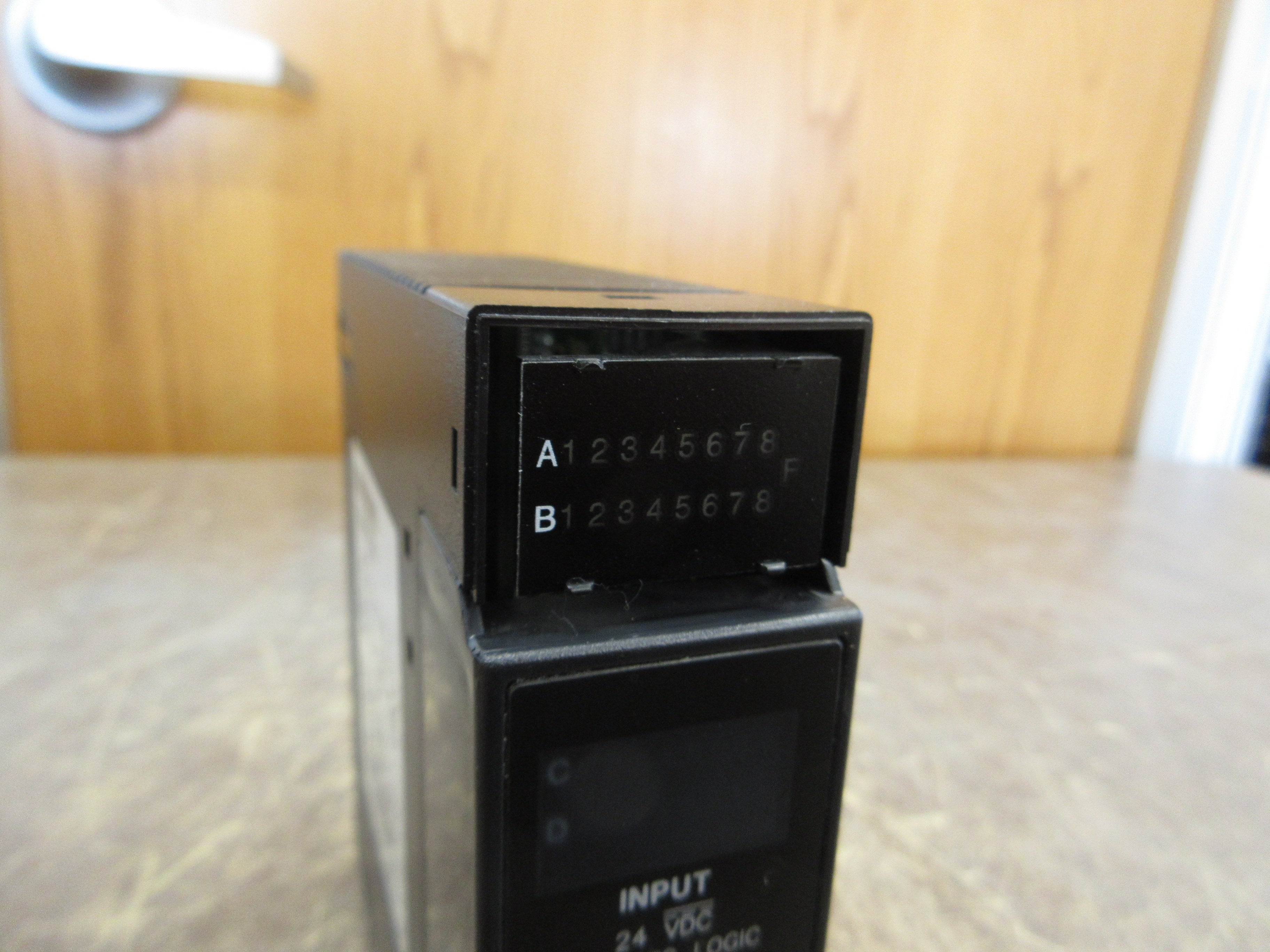 GE Fanuc Input Module IC693MDL655G 24VDC 32PT *Missing Cover* Used