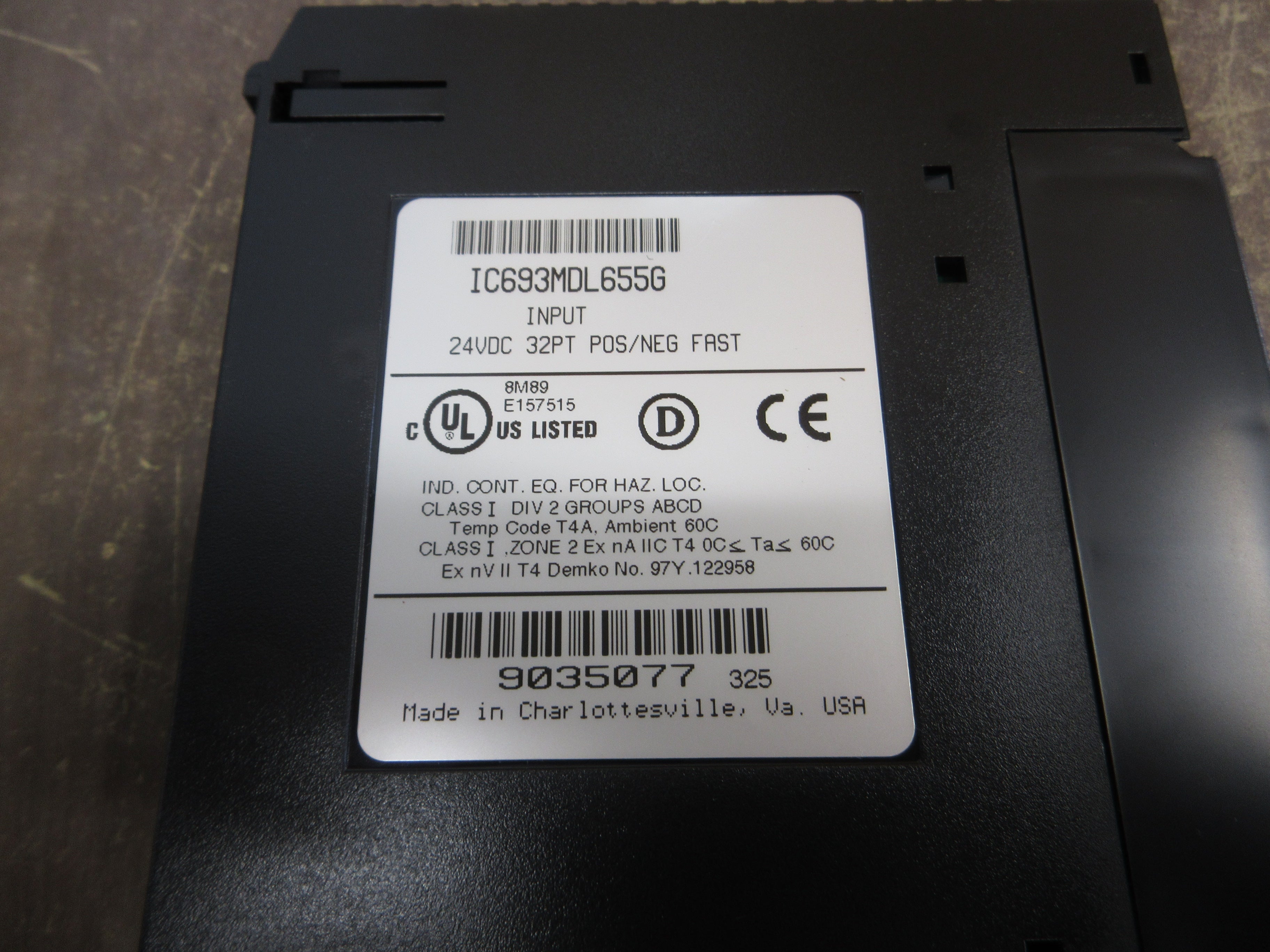 GE Fanuc Input Module IC693MDL655G 24VDC 32PT *Missing Cover* Used