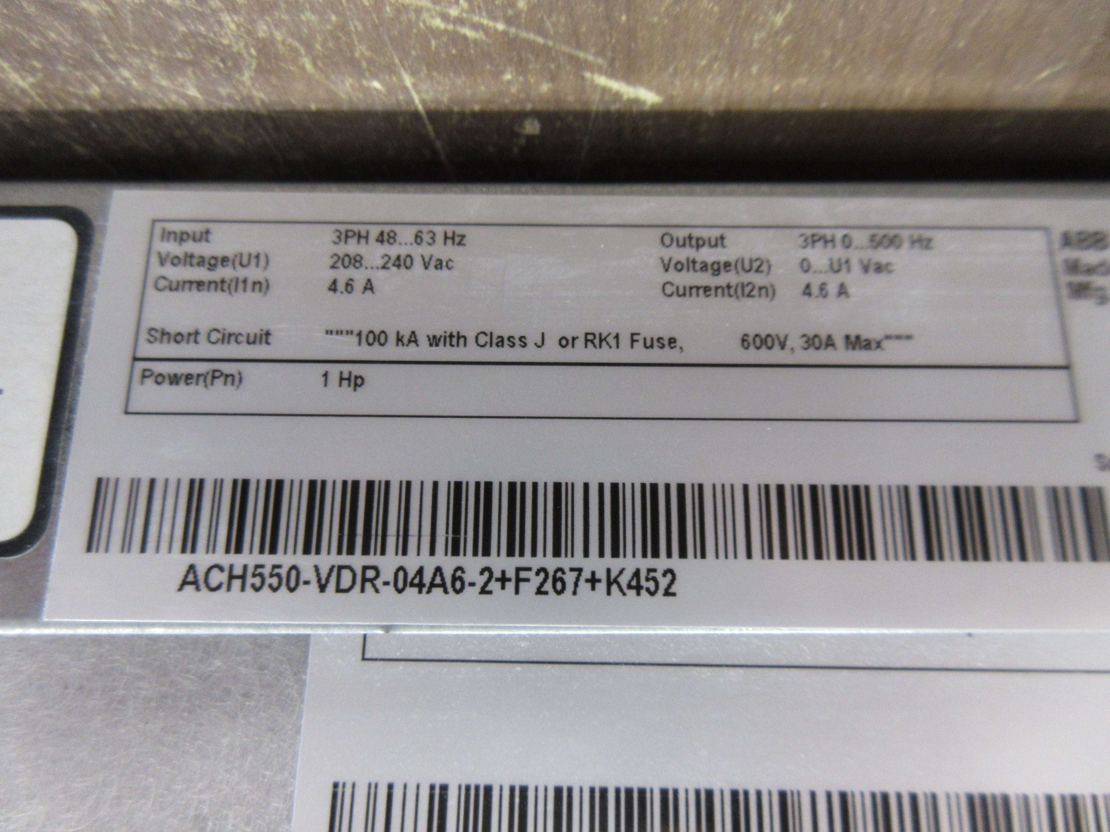 ABB ACH550 AC Drive w/ Bypass ACH550-VDR-04A6-2+F267+K452 1HP 3Ph w/ Keypad Used