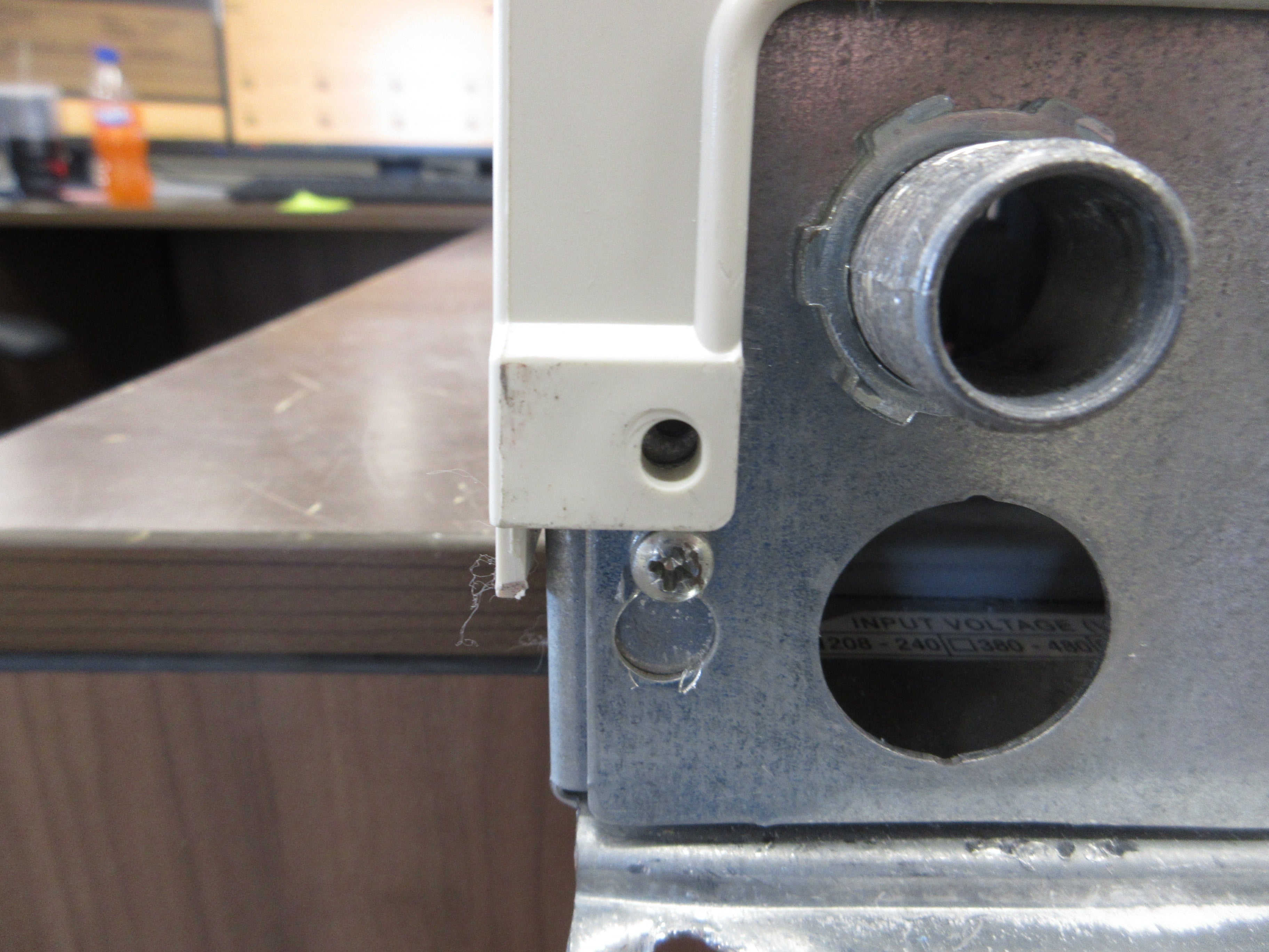 ABB ACH550 AC Drive w/ Bypass ACH550-VDR-04A6-2+F267+K452 1HP 3Ph w/ Keypad Used