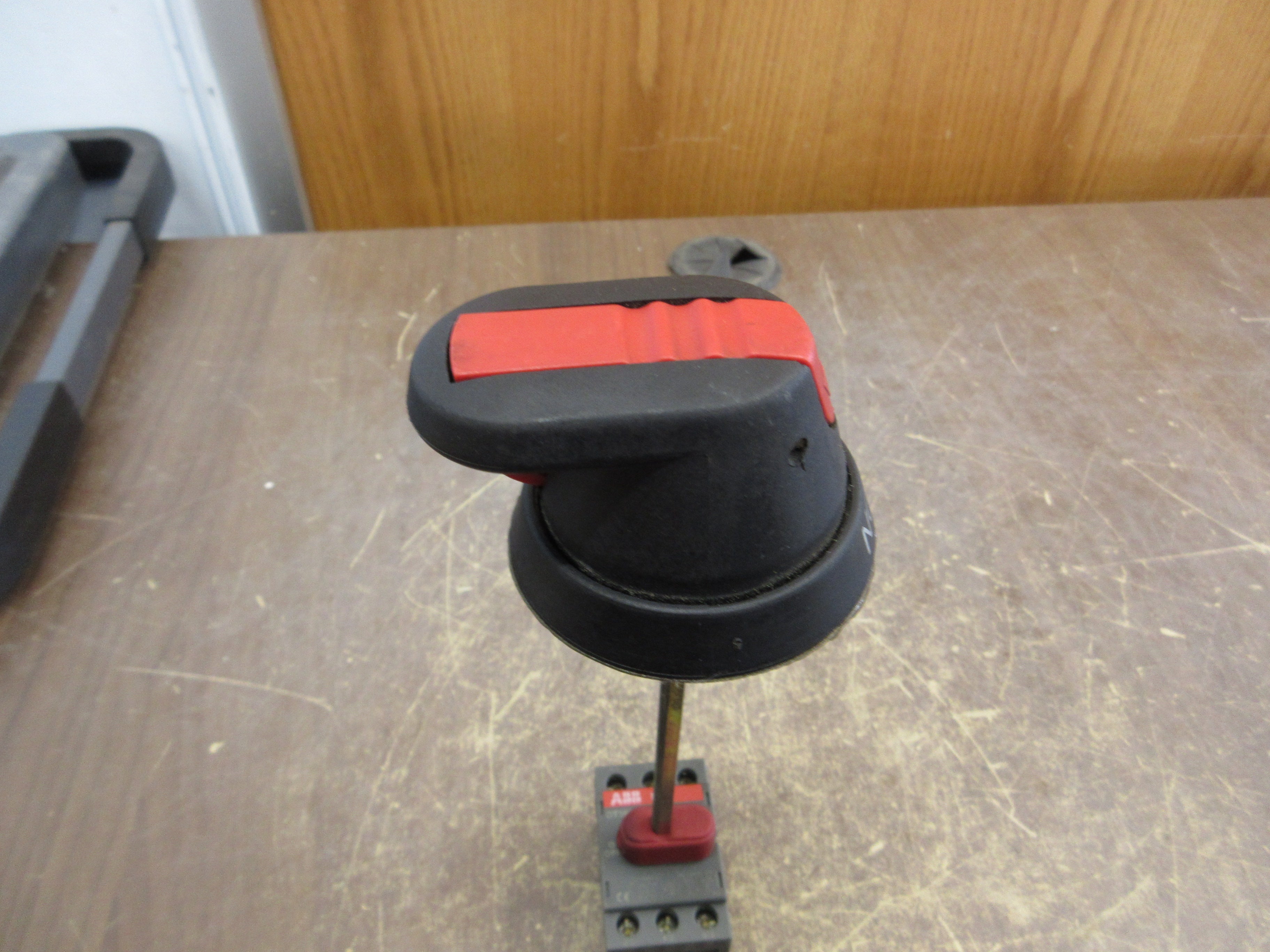 ABB Disconnect Switch OT16E3 16A 3P 600V Used