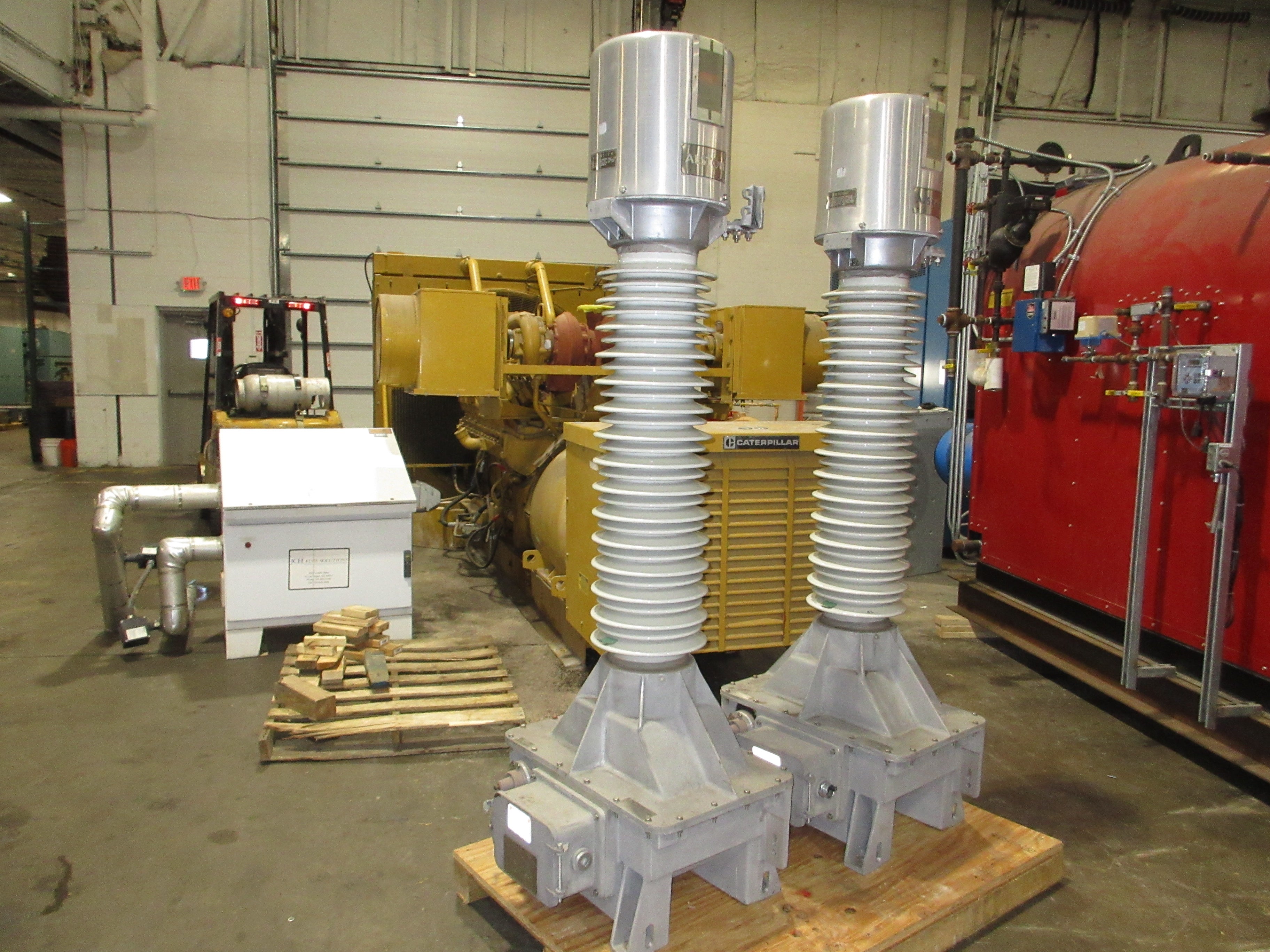 Alstom Oil Filled Outdoor Voltage Transformer UXTR-115 Pri: 69kV 60Hz Used
