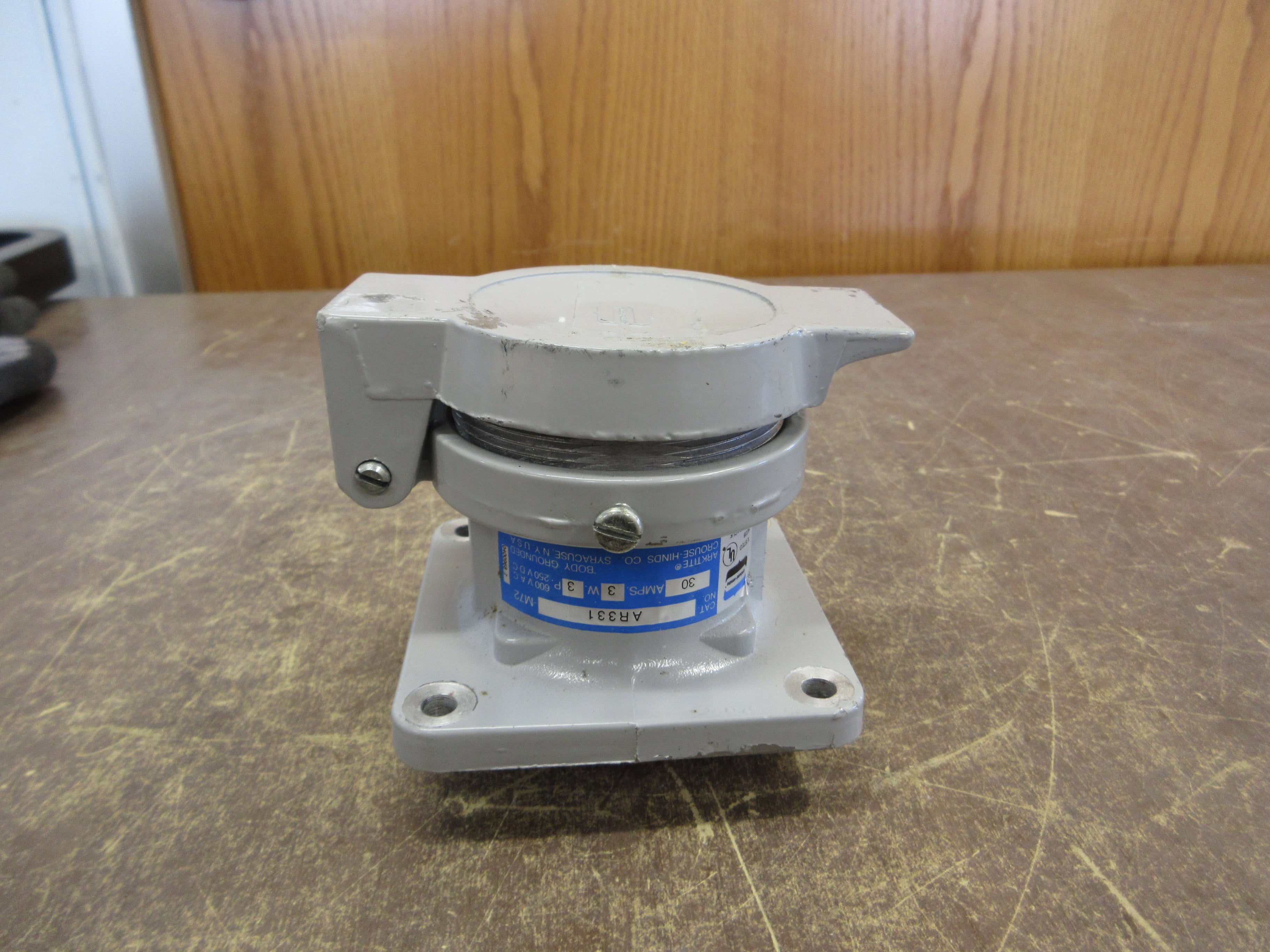 Crouse-Hinds Arktite Receptacle AR331 30A 600V 3W 3P Used