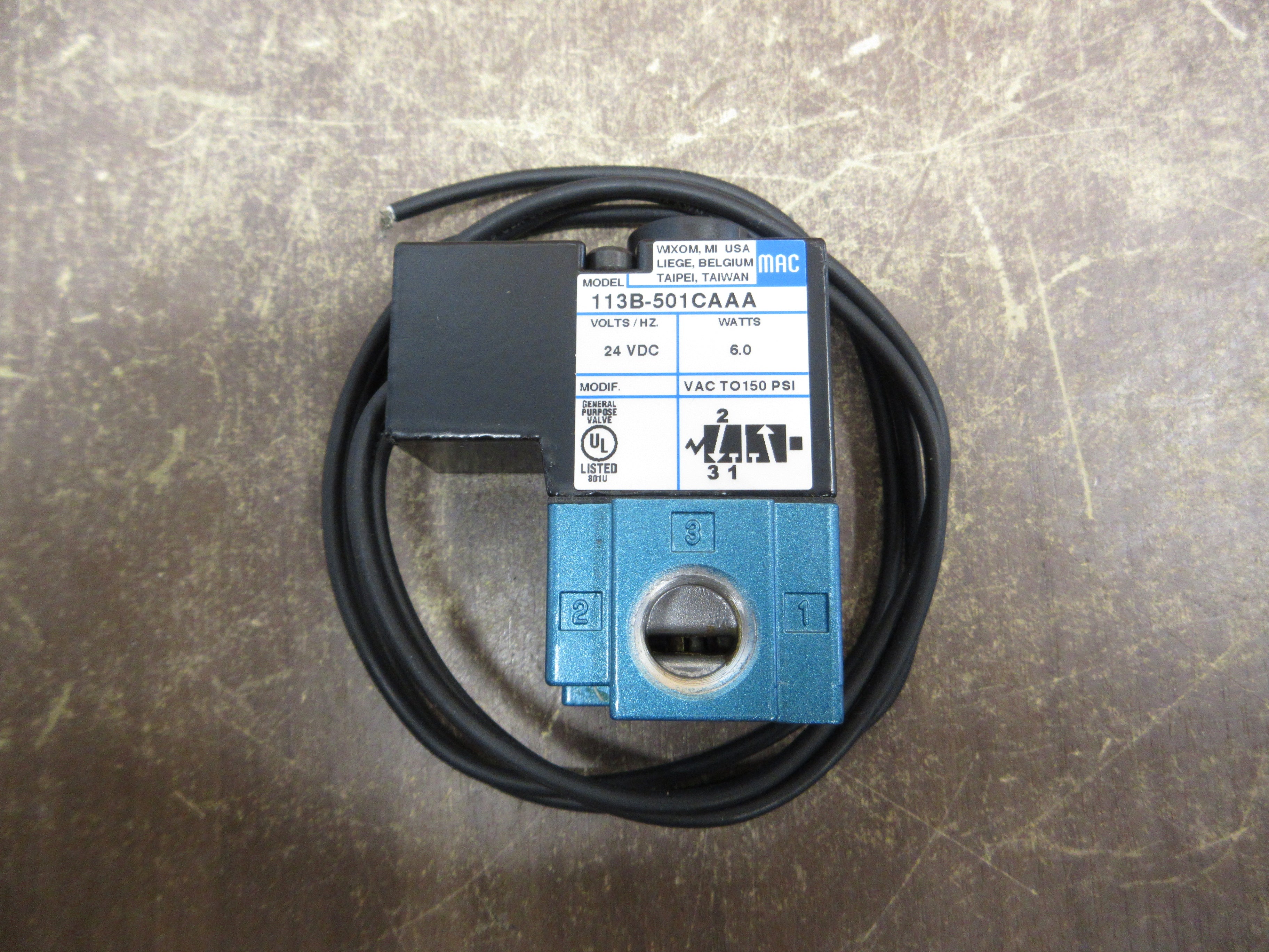 MAC Solenoid Valve 113B-501CAAA New Surplus