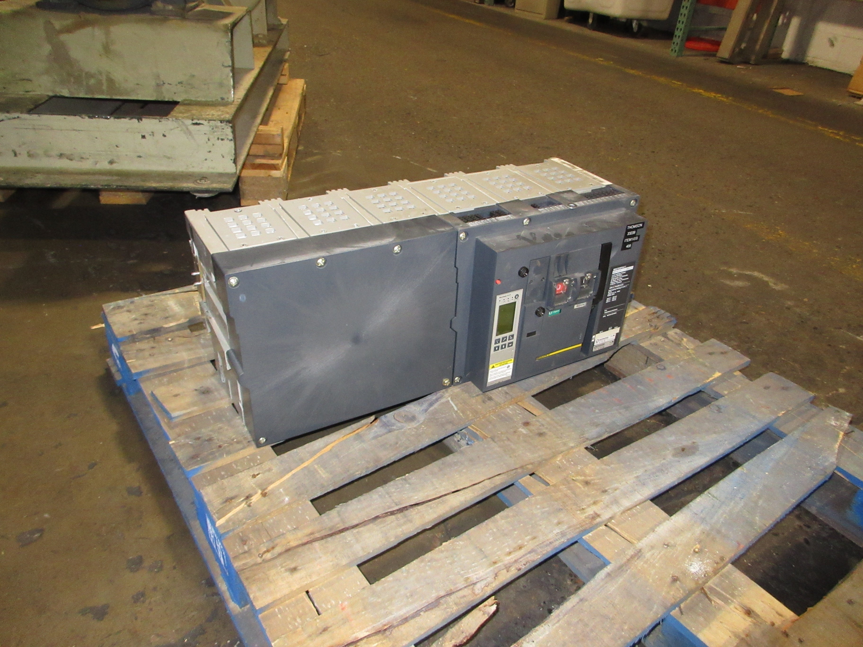 Square D Masterpact NW 40 L1 Circuit Breaker YA8KKR64A3CXBXWXCA 4000A Used