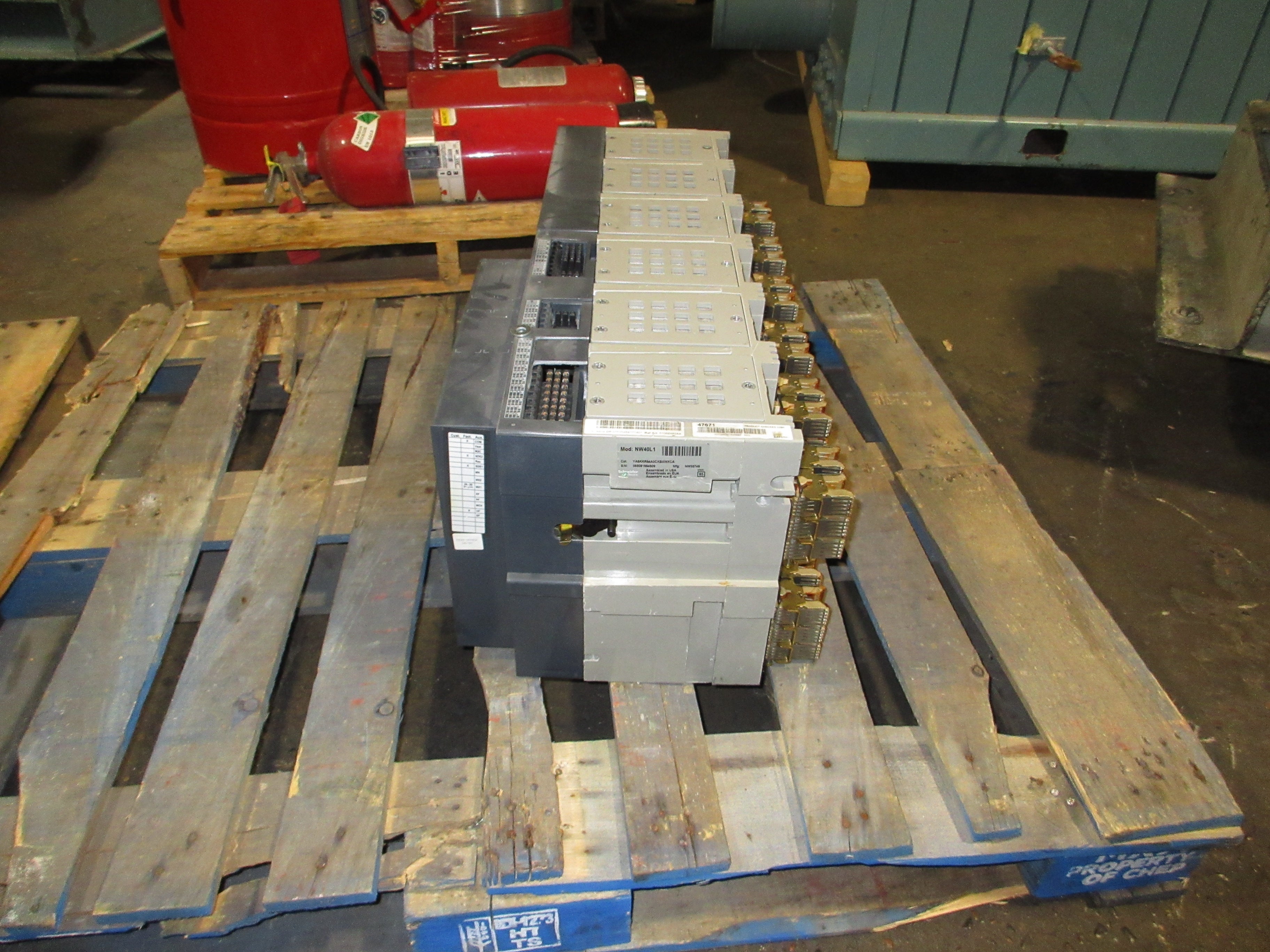 Square D Masterpact NW 40 L1 Circuit Breaker YA8KKR64A3CXBXWXCA 4000A Used