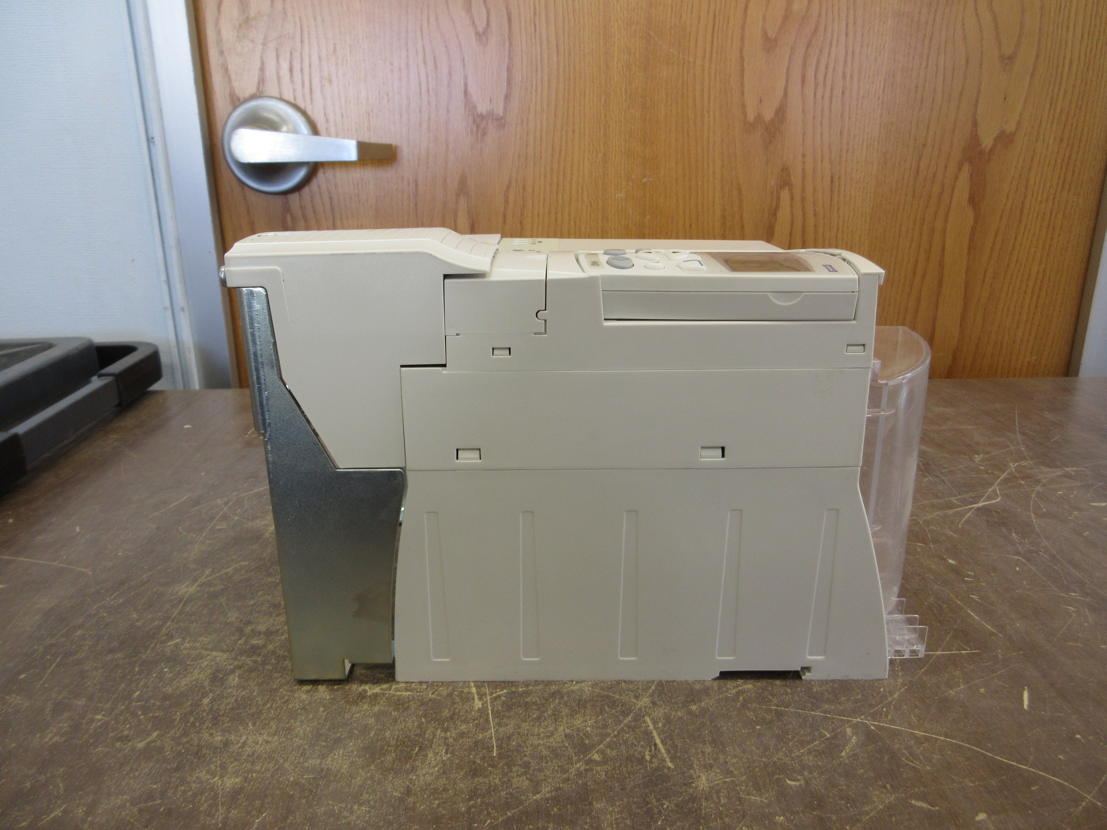 ABB ACS320 AC Drive ACS320-03U-23A1-4 15HP 3Ph w/ Keypad Used