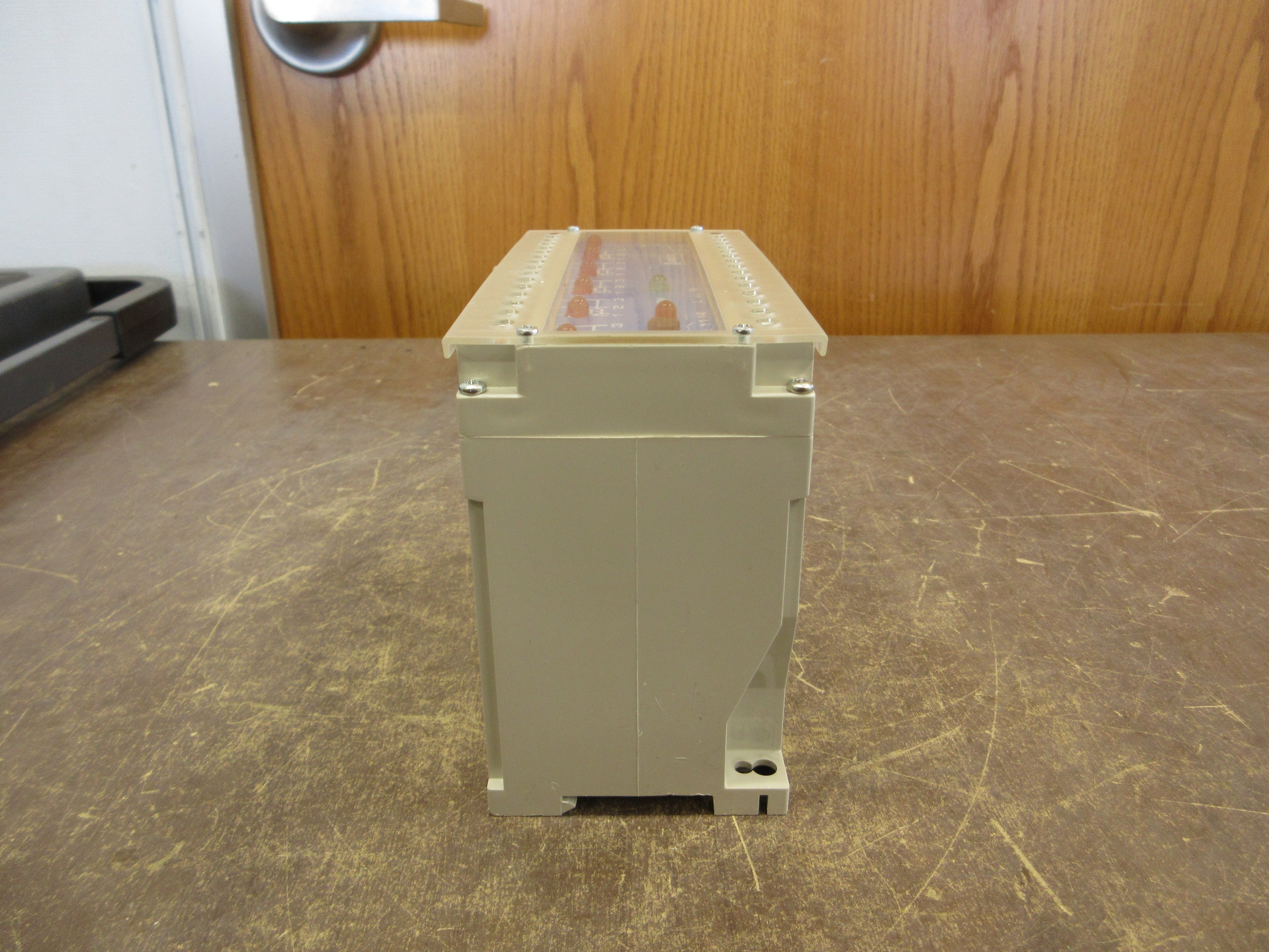 Crompton Temperature Relay 256-PCCU-R2BX-DG Range: 0-200°C RTD: 100 ohm Platinum