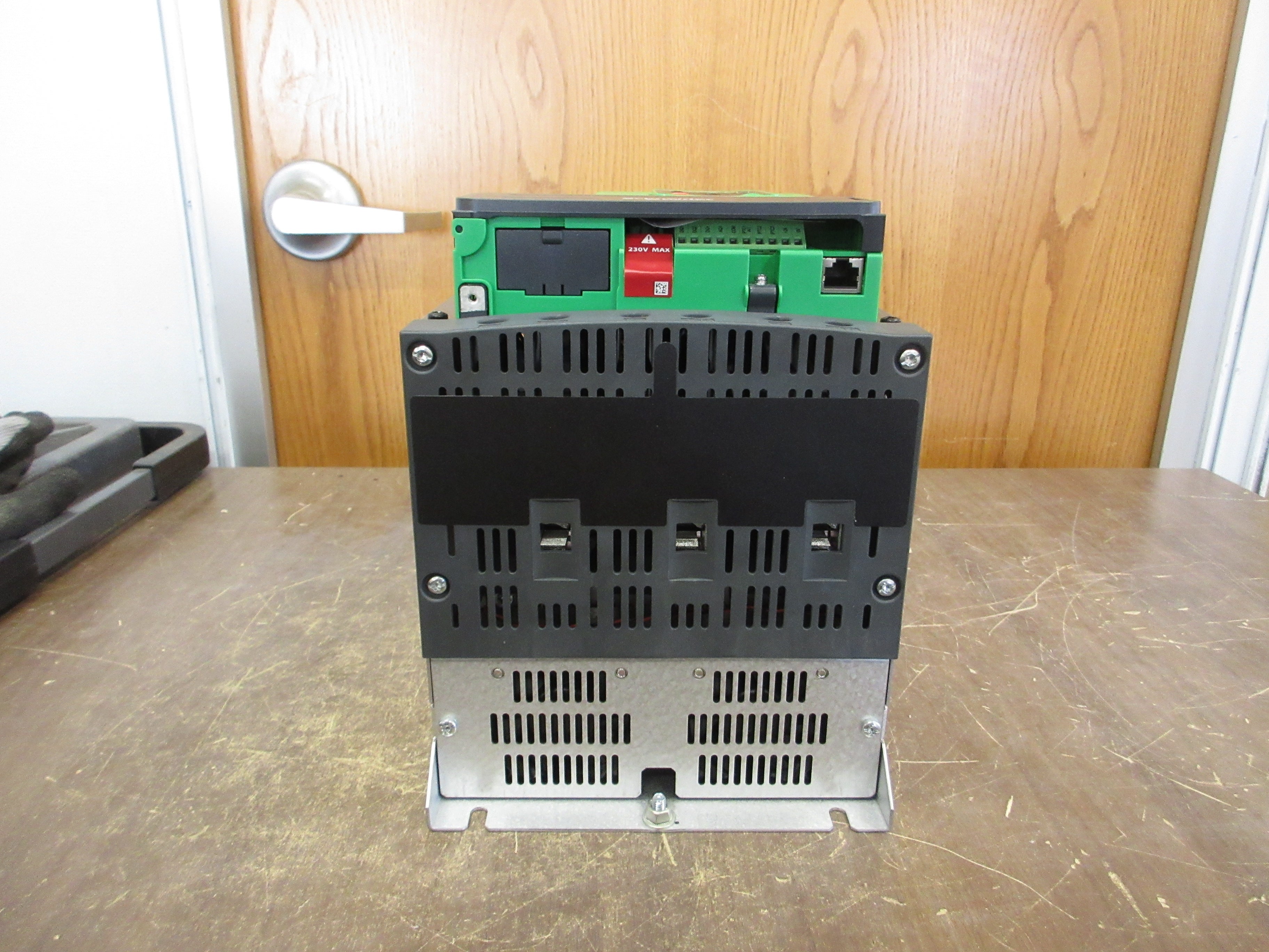 Schneider Electric Altivar Soft Start ATS480D88Y 208-690V 50/60Hz New Surplus