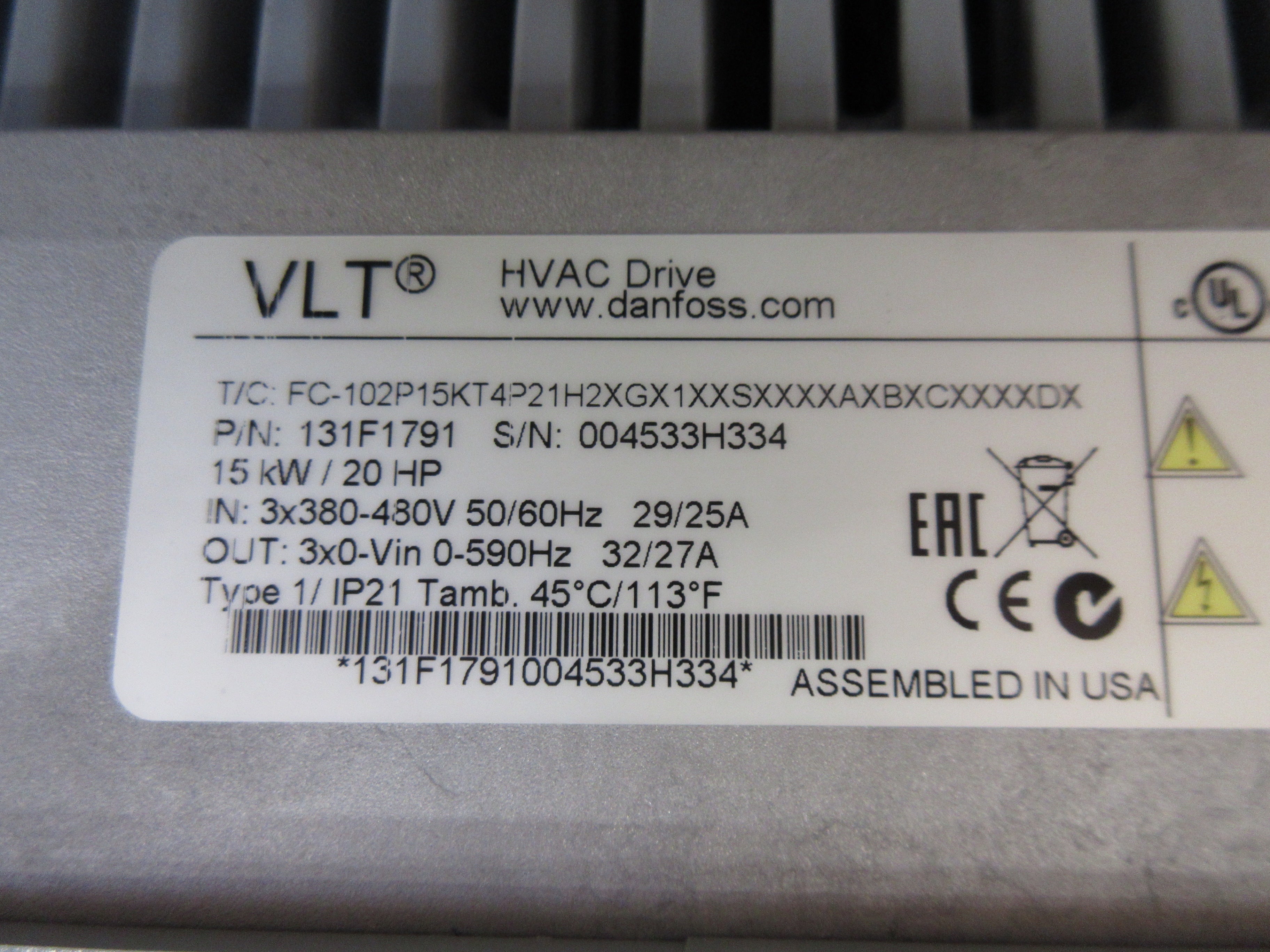 Danfoss VLT AC Drive 131F1791 20HP 3Ph w/ Keypad Used