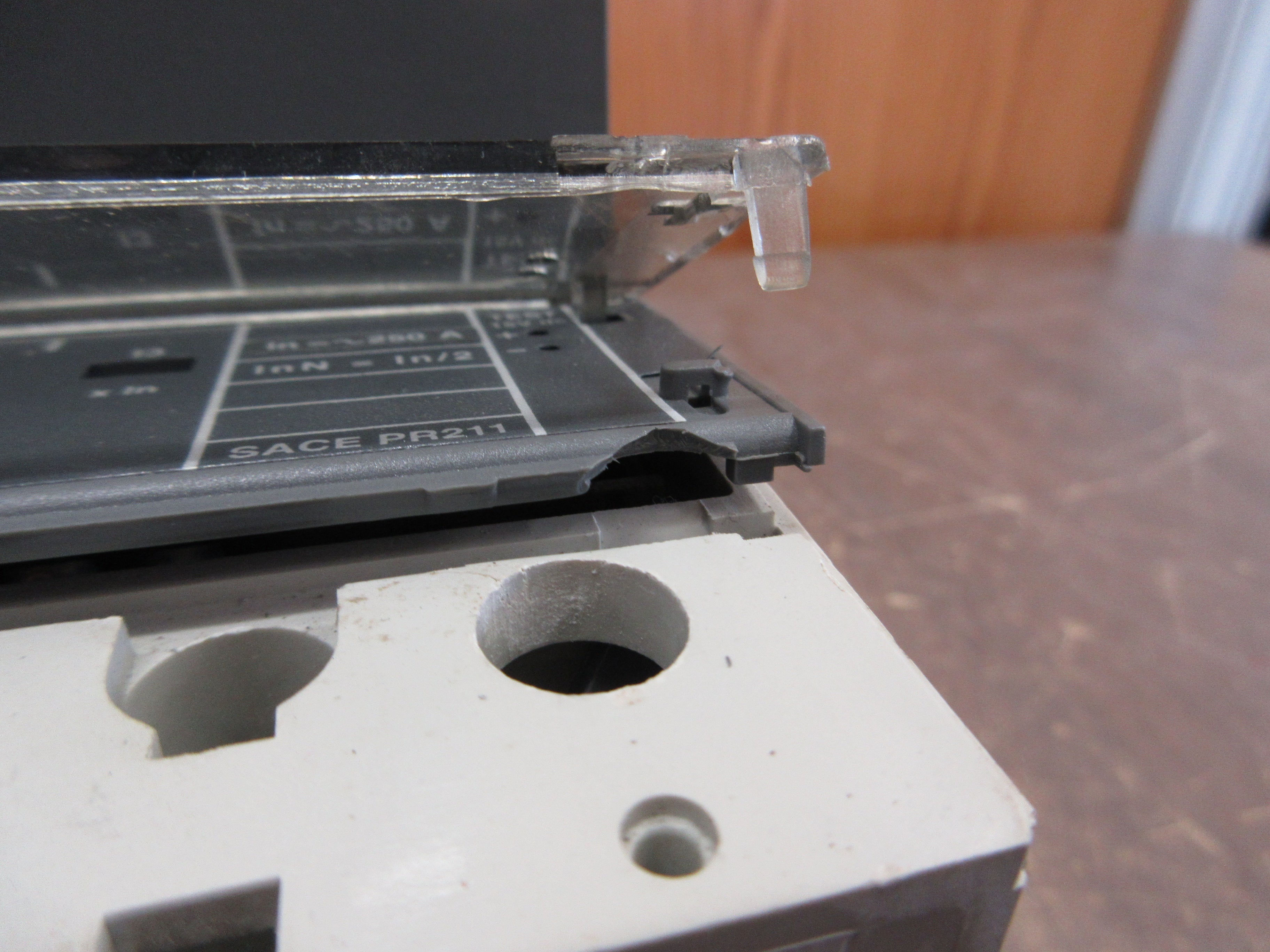 ABB Breaker Disconnect Switch S4H SACE S4 3P 250A 600V *Loose Trip Unit* Used