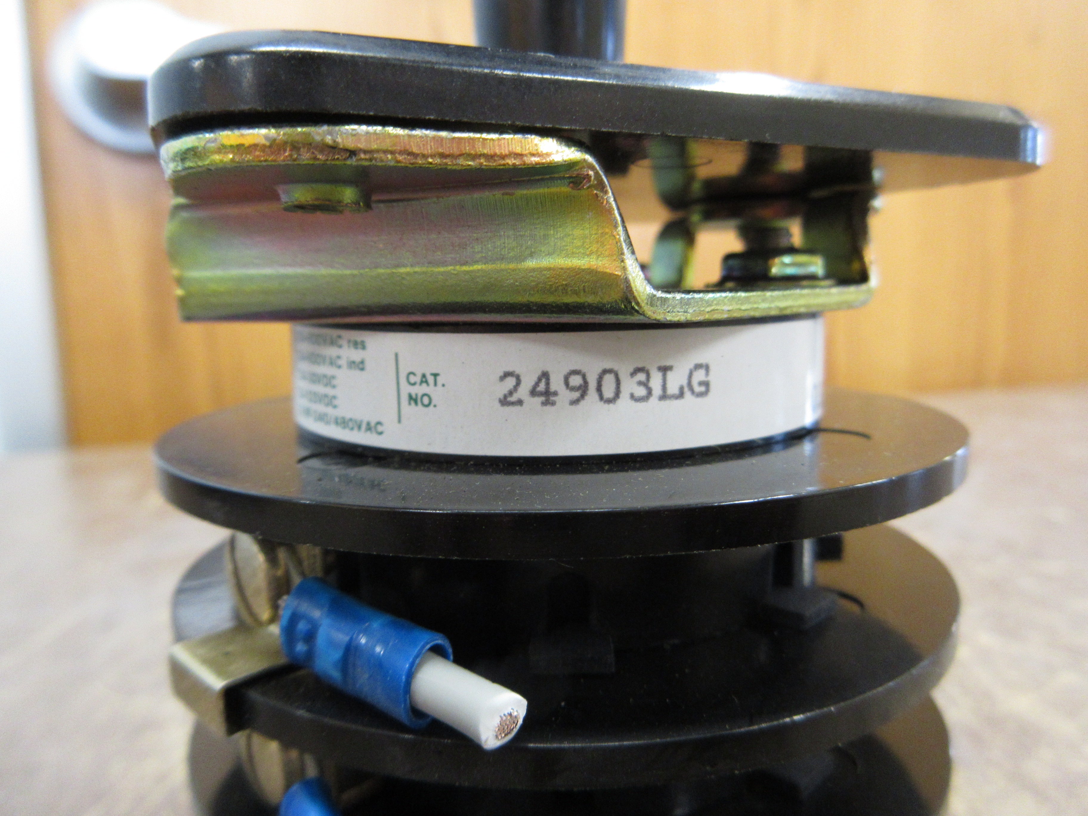 Electroswitch Series 24 Engine Selector Rotary Switch 24903LG Used