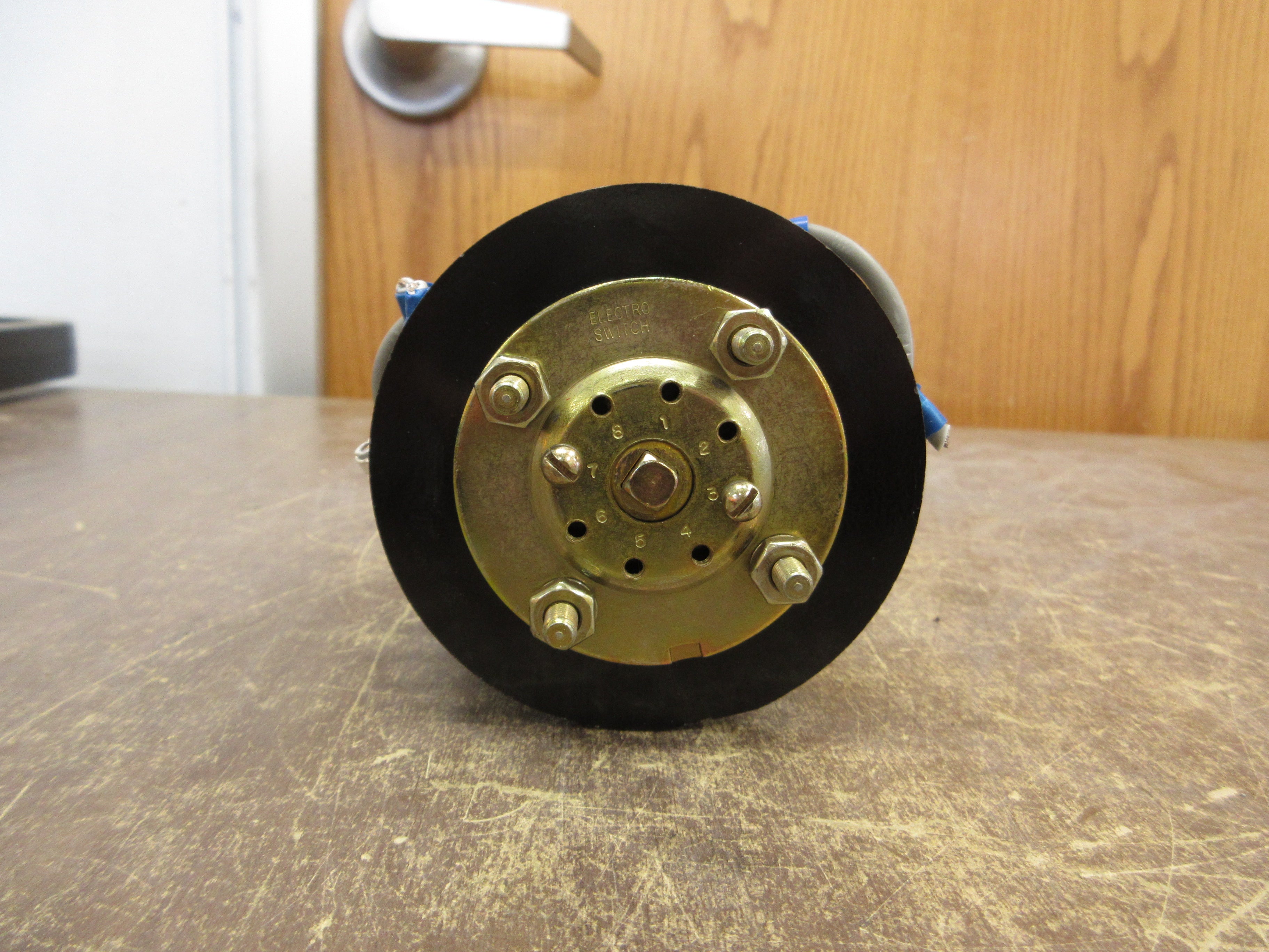 Electroswitch Series 24 Engine Selector Rotary Switch 24903LG Used