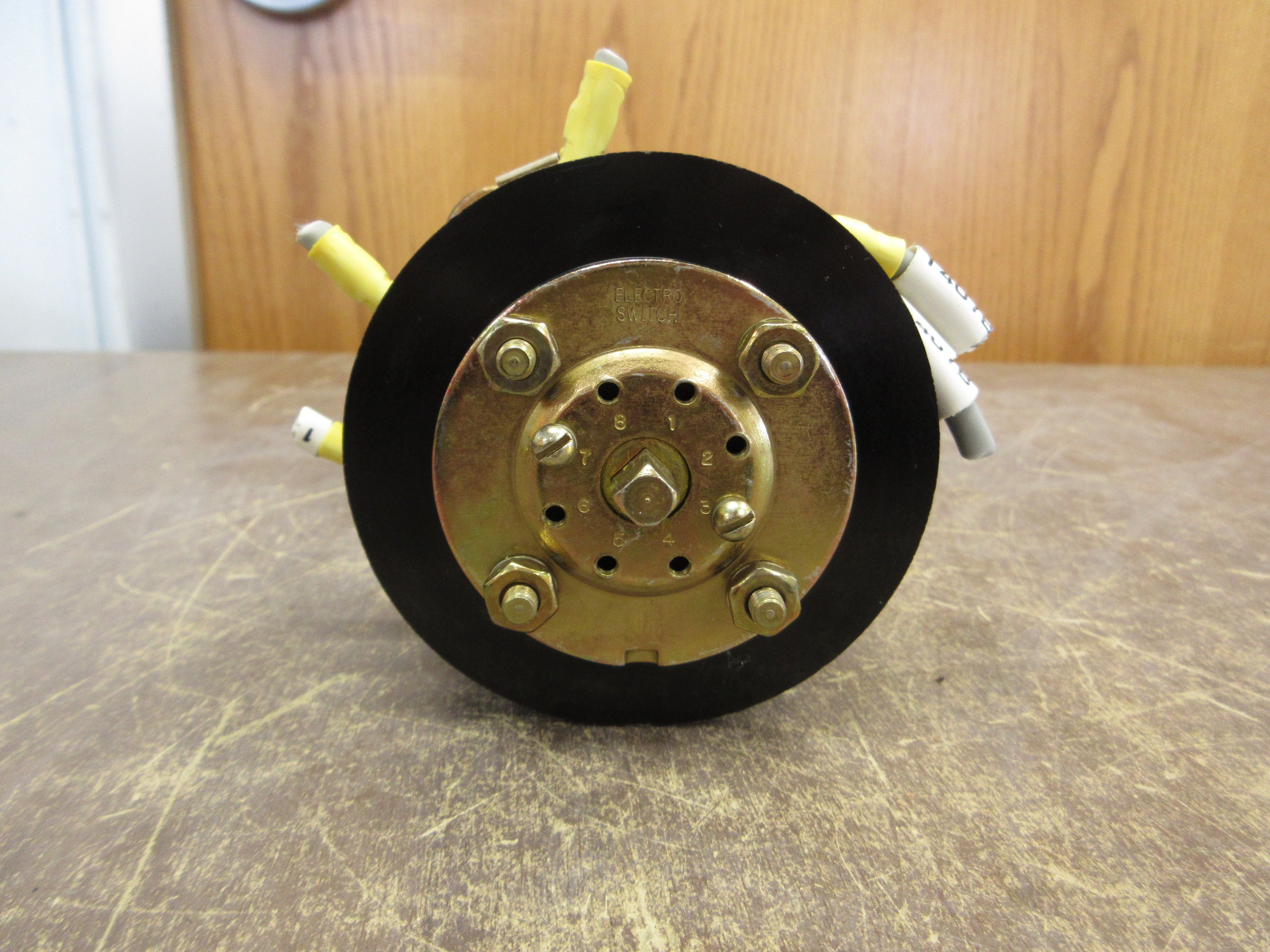 Electroswitch Series 24 Engine Sel. Rotary Switch 2410C Used