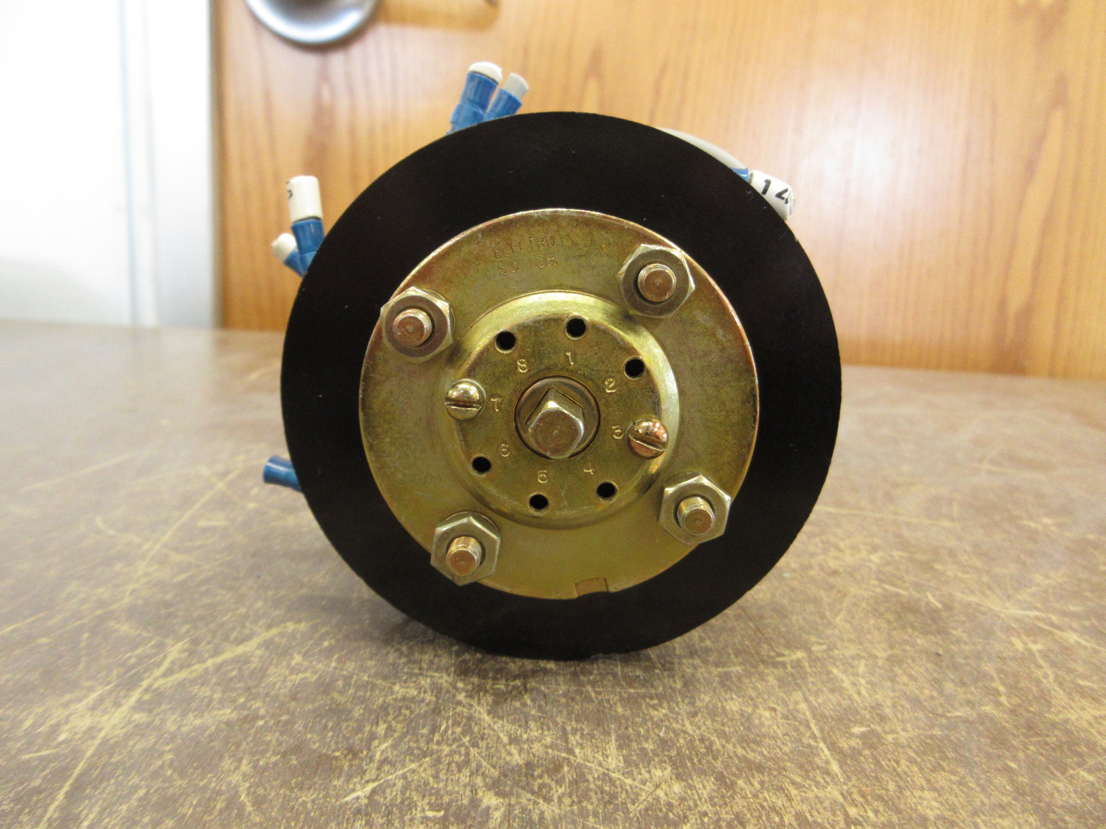 Electroswitch Series 24 Voltmeter Rotary Switch 2404C Used