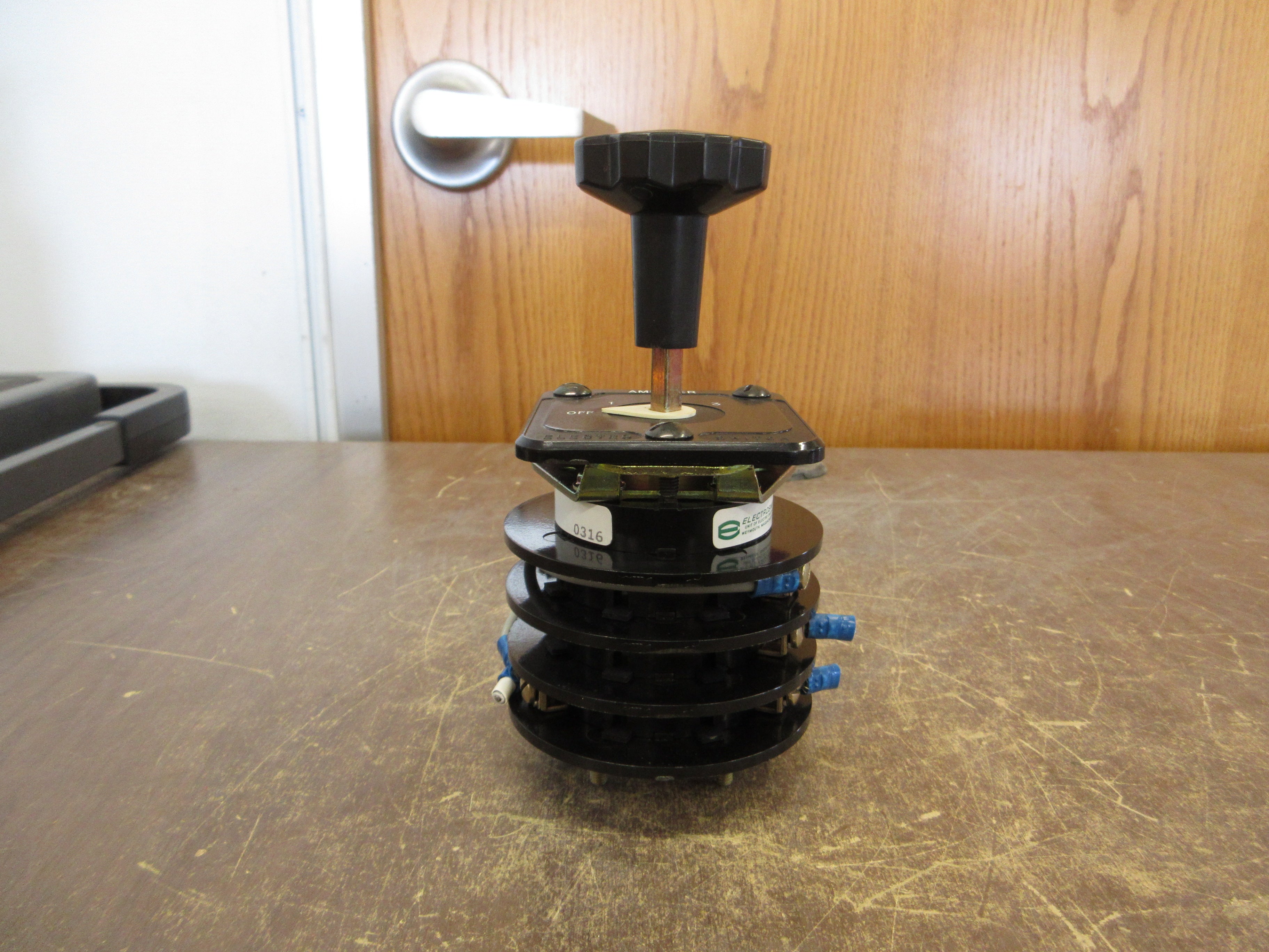 Electroswitch Series 24 Ammeter Rotary Switch 24903LG Used