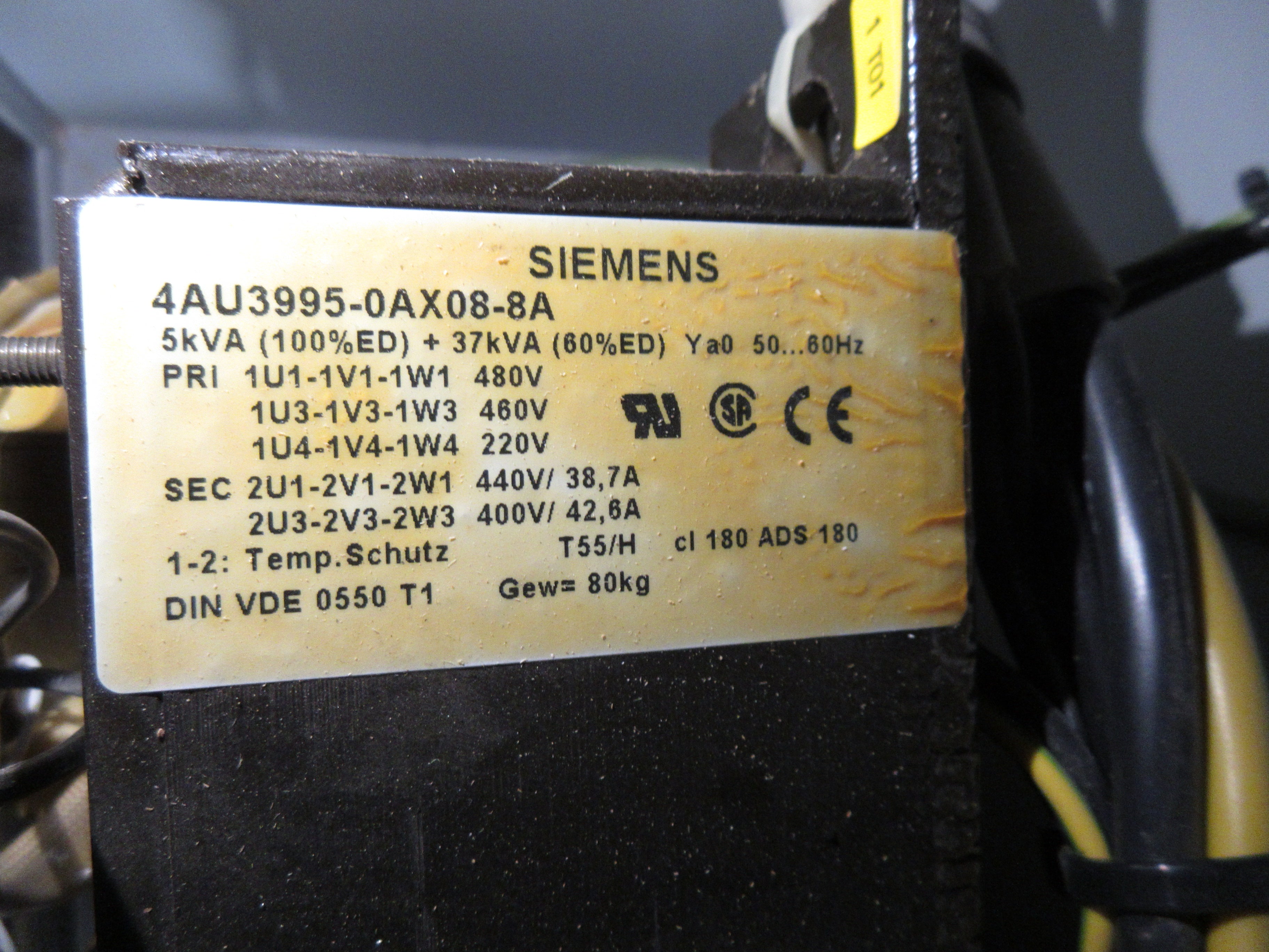 Siemens Enclosed Transformer 4AU3995-0AX08-8A Pri: 220/460/480V Sec: 400/440V