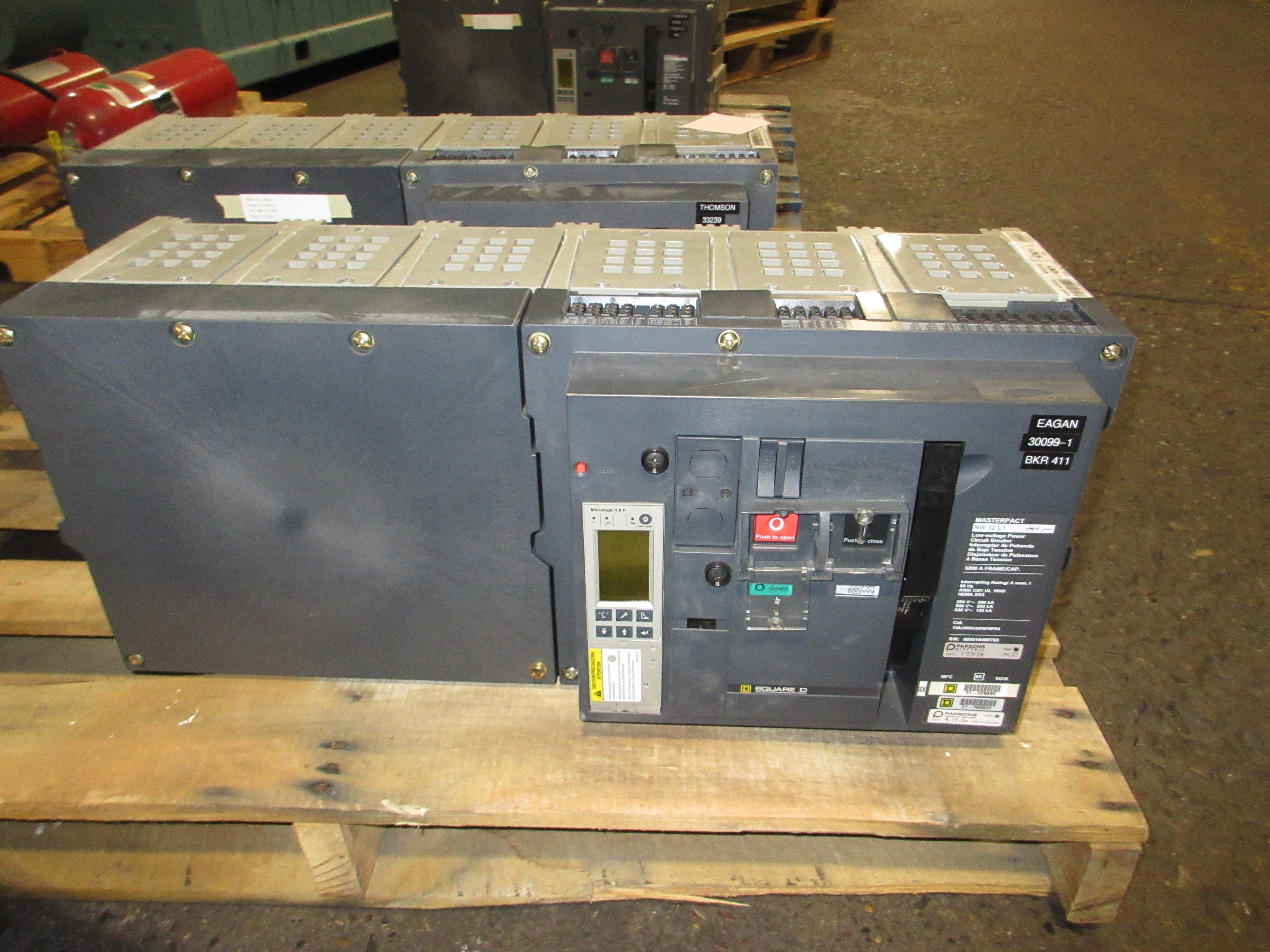 Square D Masterpact NW 32 L1 Circuit Breaker YA8JJR63A3GFBFWPEA 3200A Used