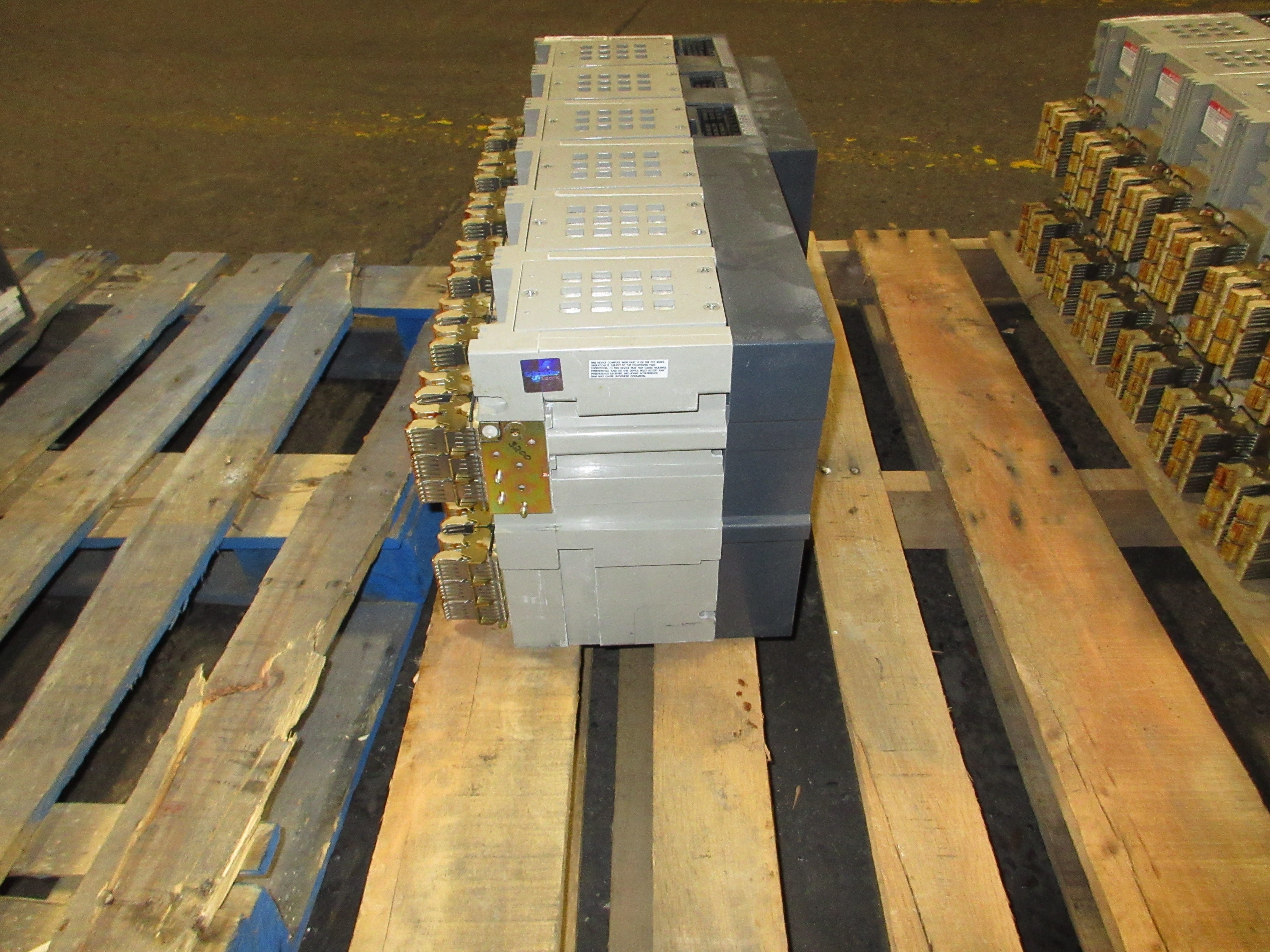 Square D Masterpact NW 32 L1 Circuit Breaker YA8JHR63A3GFBFWPCA 3200A Used
