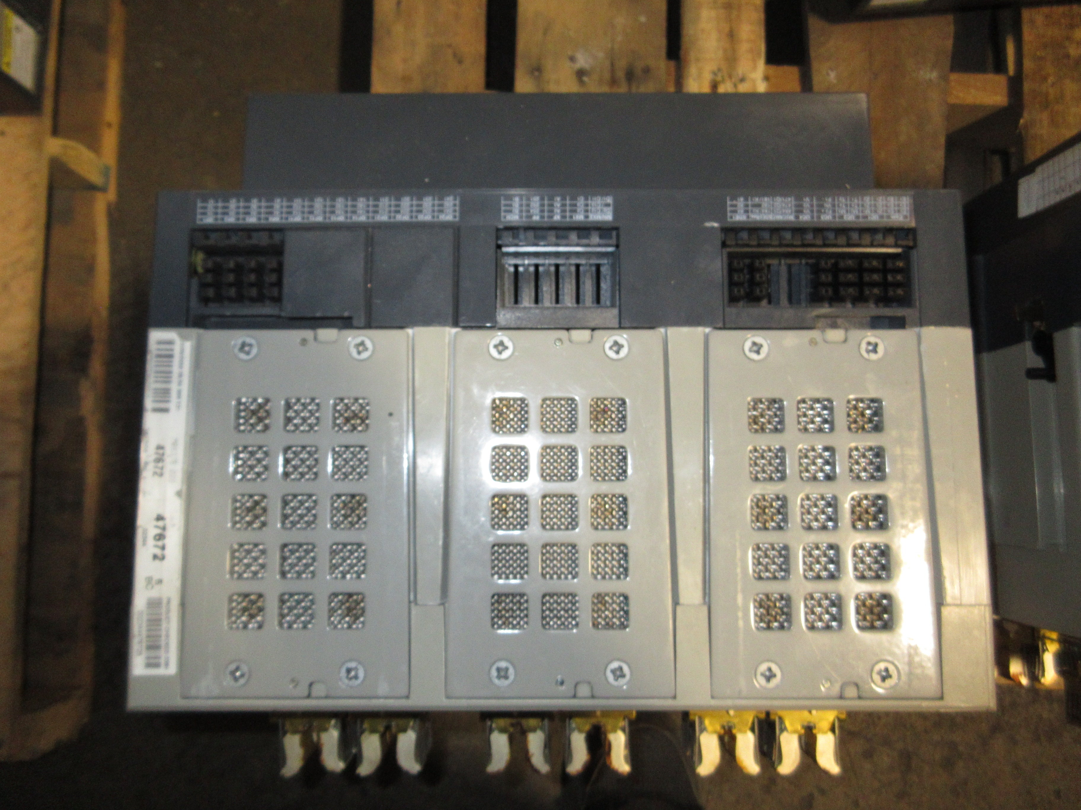 Square D Masterpact NW 16 L1 Circuit Breaker WA8ECR64A3SXXXXXCA 1600A Used