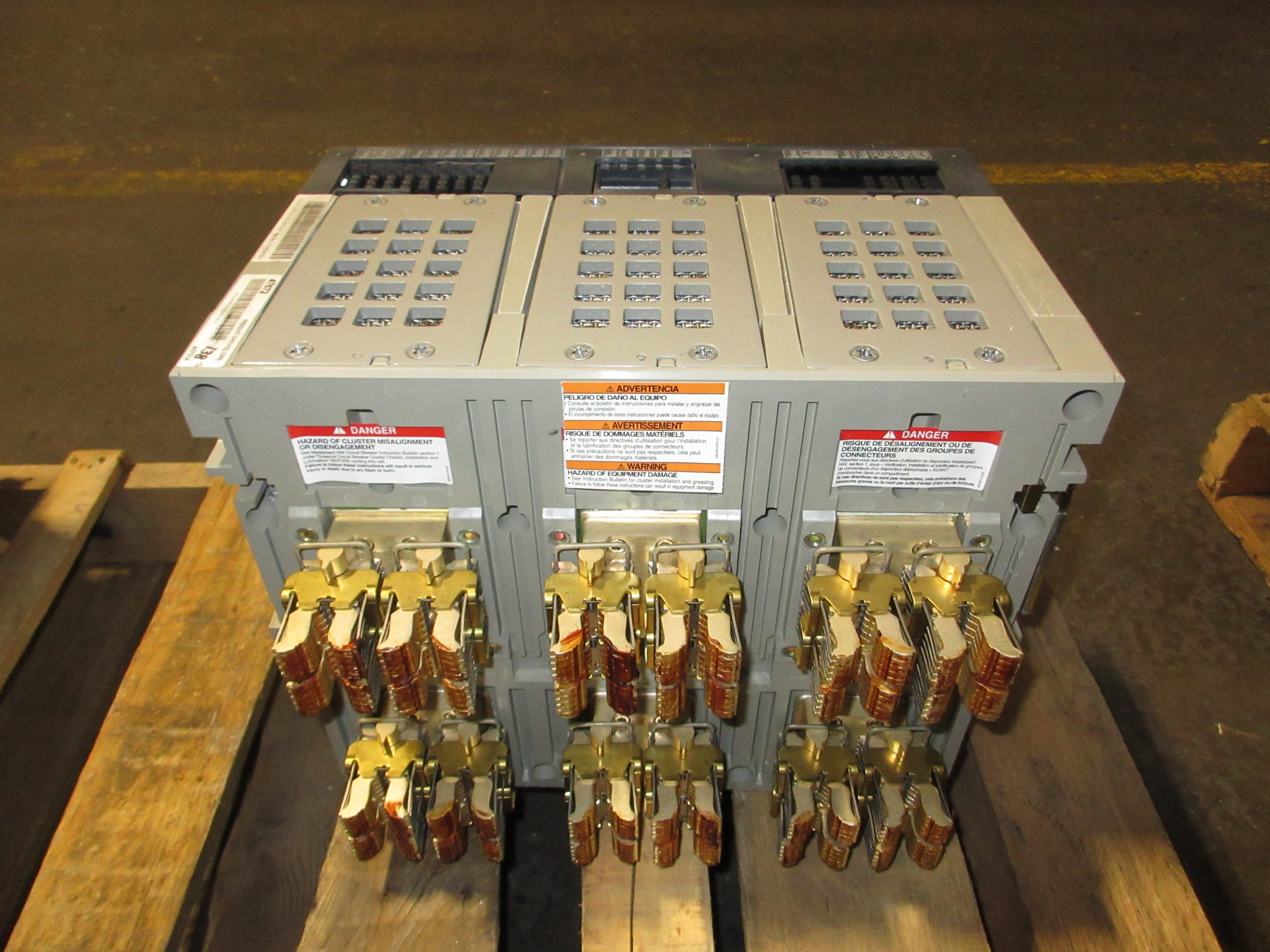 Square D Masterpact NW 16 L1 Circuit Breaker WABEER64A3CXBXWXCA 1600A Used