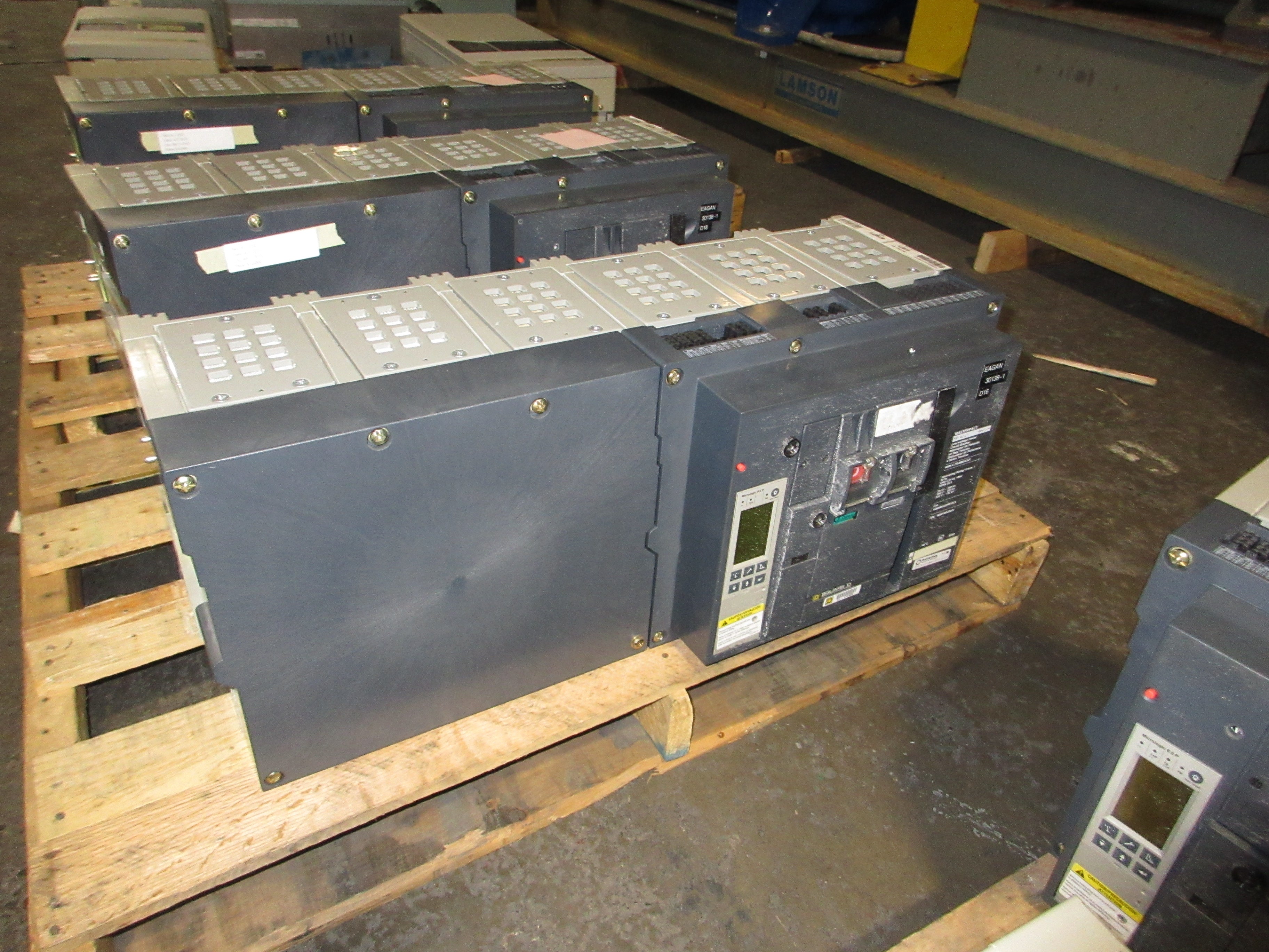 Square D Masterpact NW 40 L1 Circuit Breaker YA8KKR63A3SFBFXXCA 4000A Used