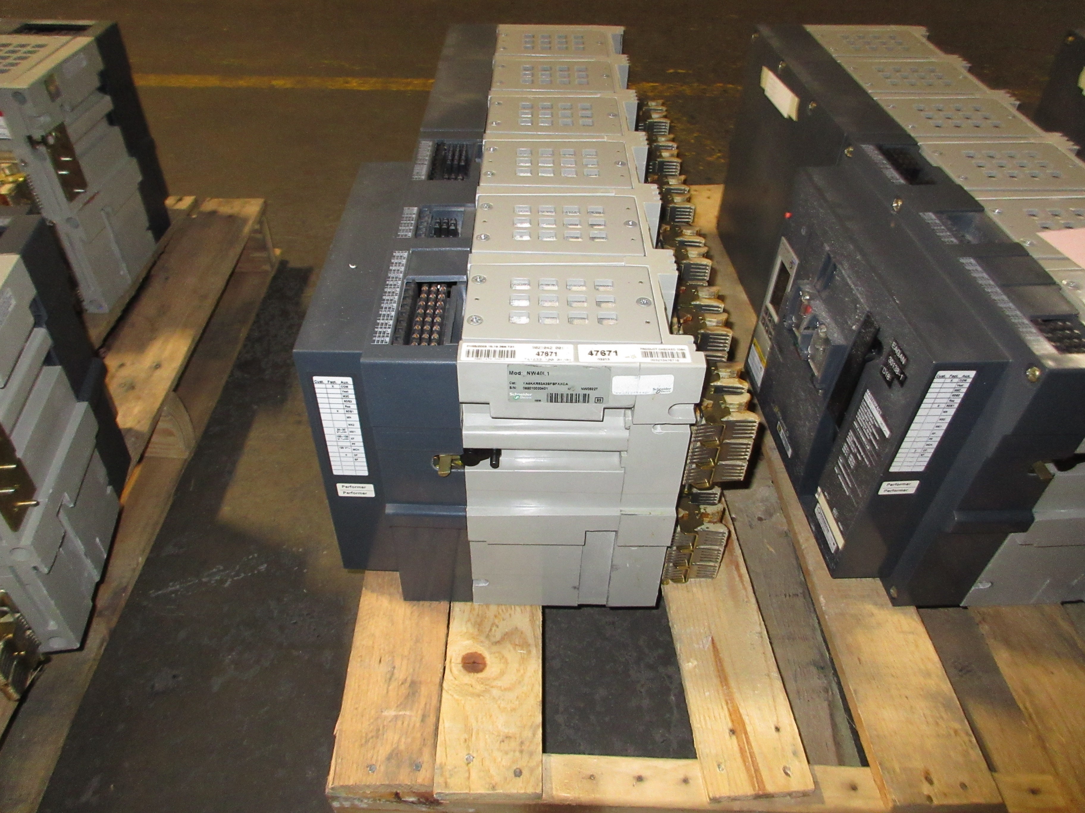 Square D Masterpact NW 40 L1 Circuit Breaker YA8KKR63A3SFBFXXCA 4000A Used