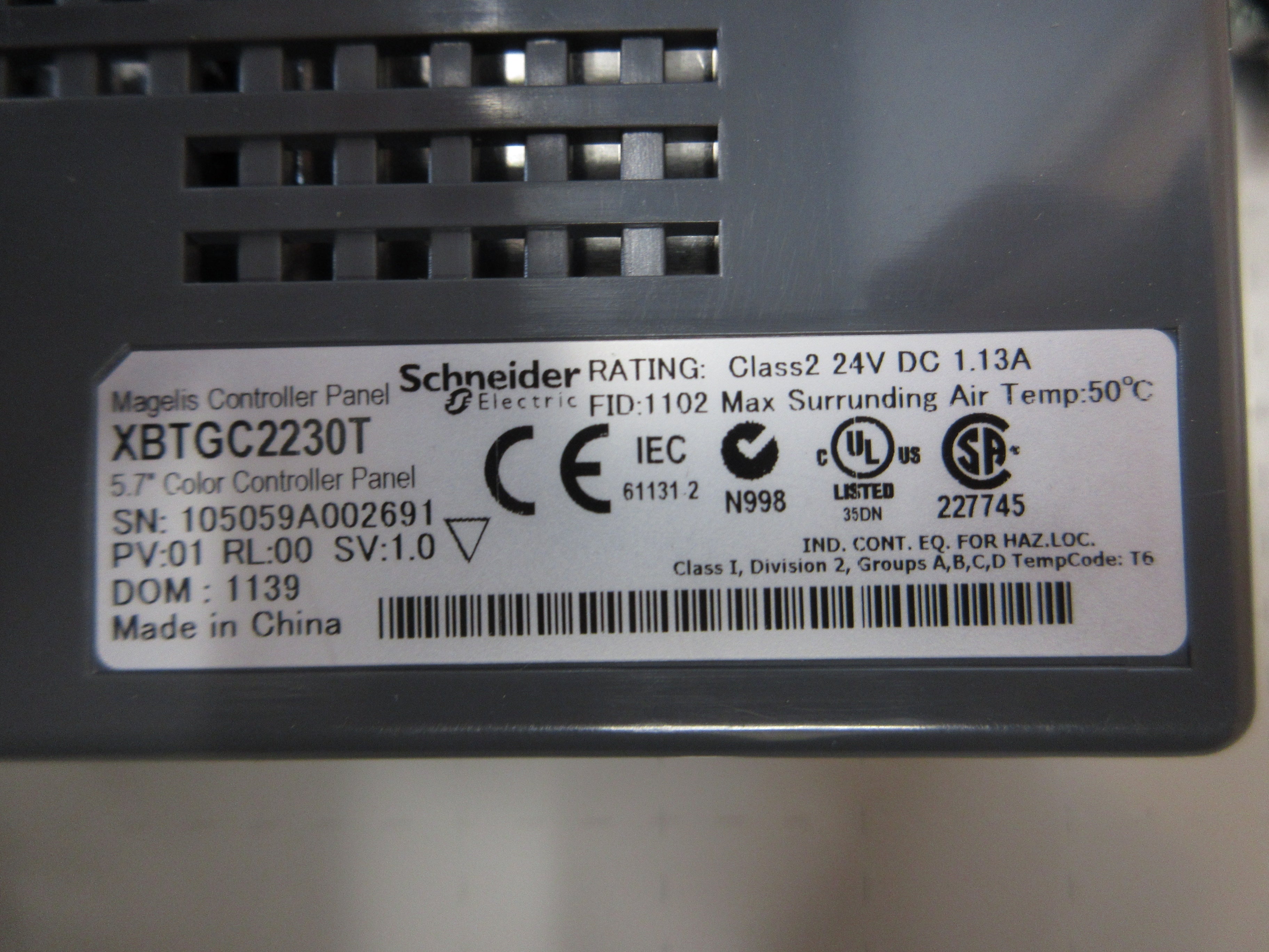 Schneider Electric Enclosed Magelis Controller Panel XBTGC2230T 24VDC 1.13A Used