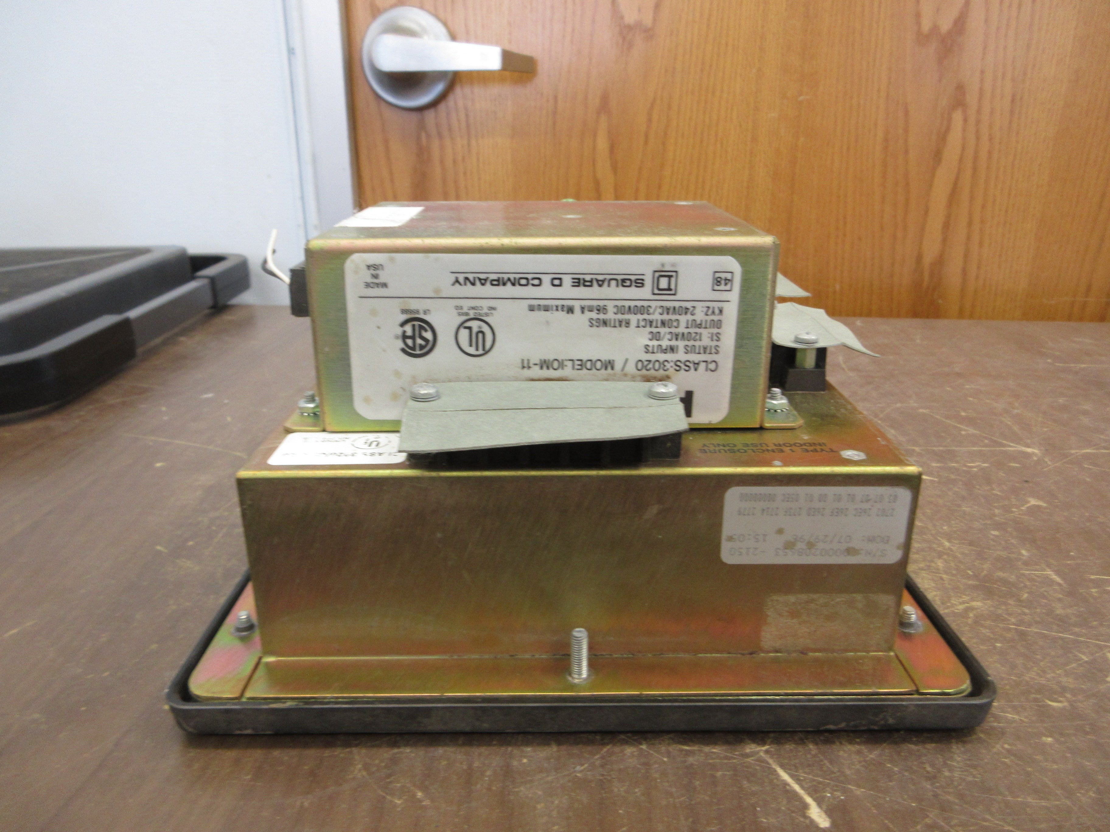 Square D PowerLogic Circuit Monitor 3020 CM-2150 w/ 3020 IOM-11 Module Used