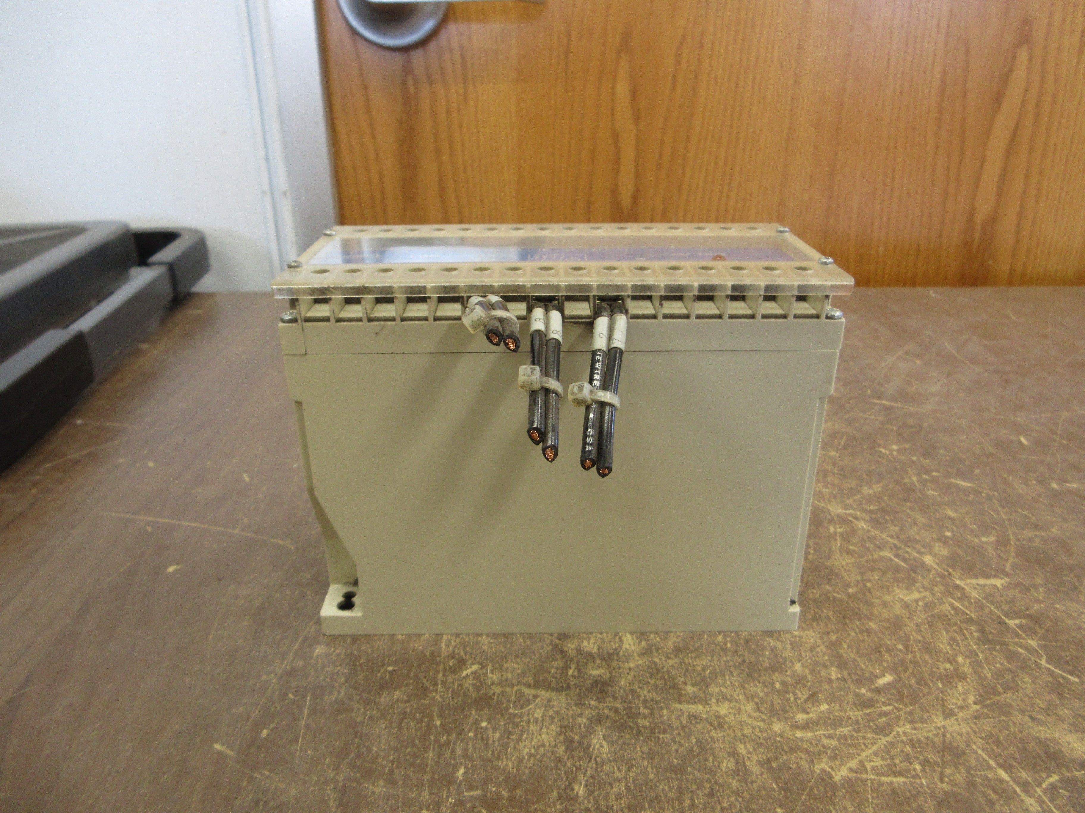 Crompton Protector Relay 256-PATU-LSBX 120V 5A 60Hz Used