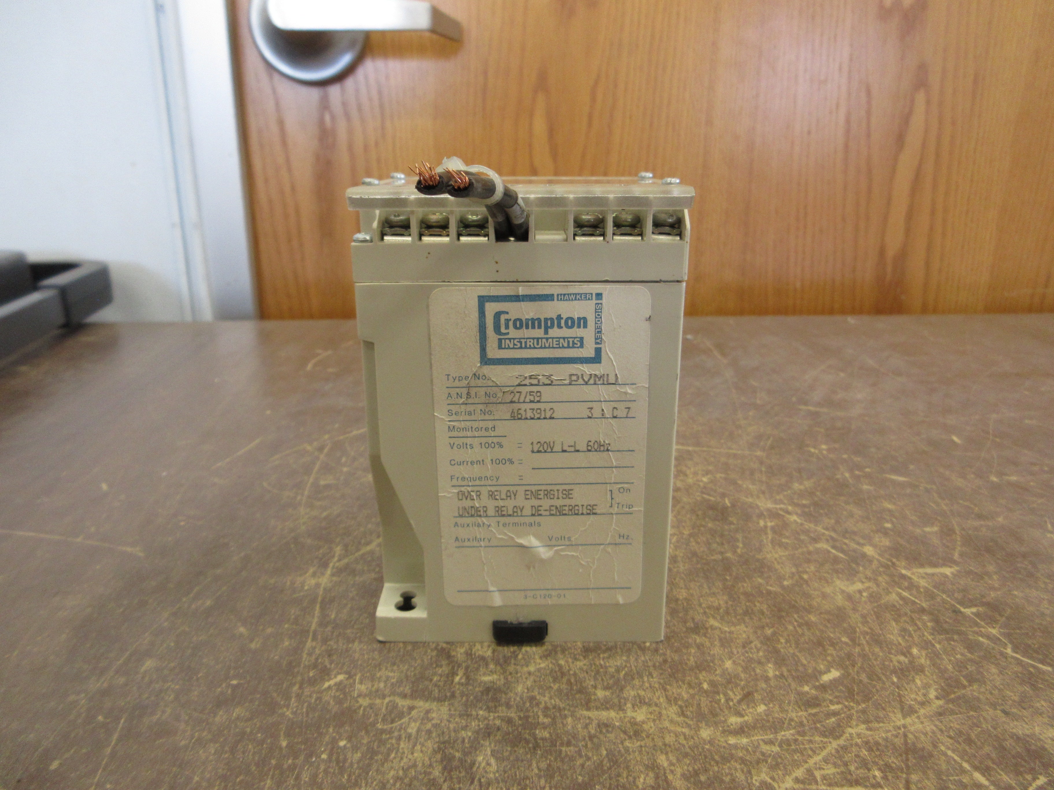 Crompton Protector Relay 253-PVMU-PQBX 120V 60Hz Used