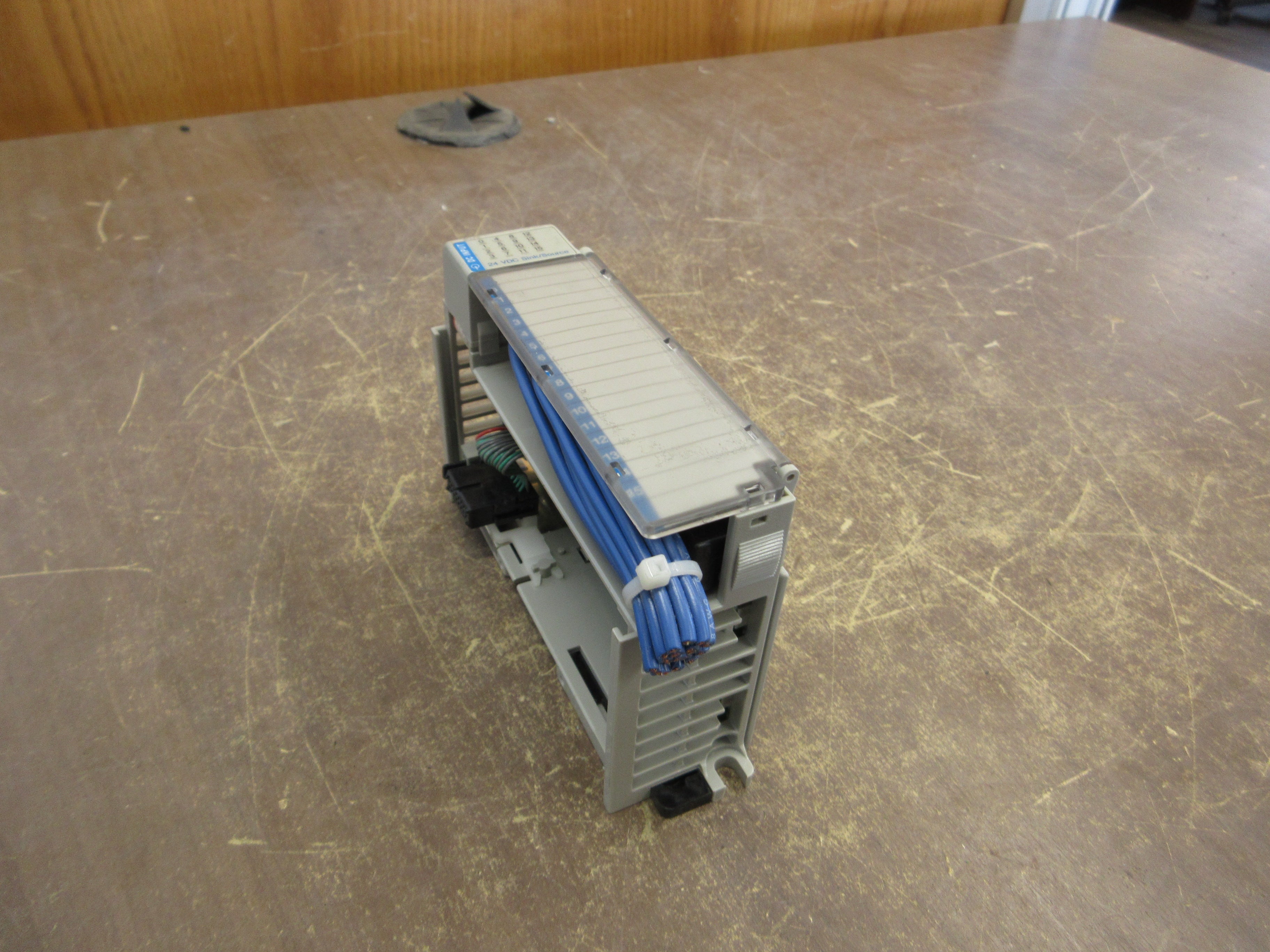 Allen-Bradley Compact I/O Input Module 1769-IQ16 Ser. A F/W Rev. 3.1 16PT Used
