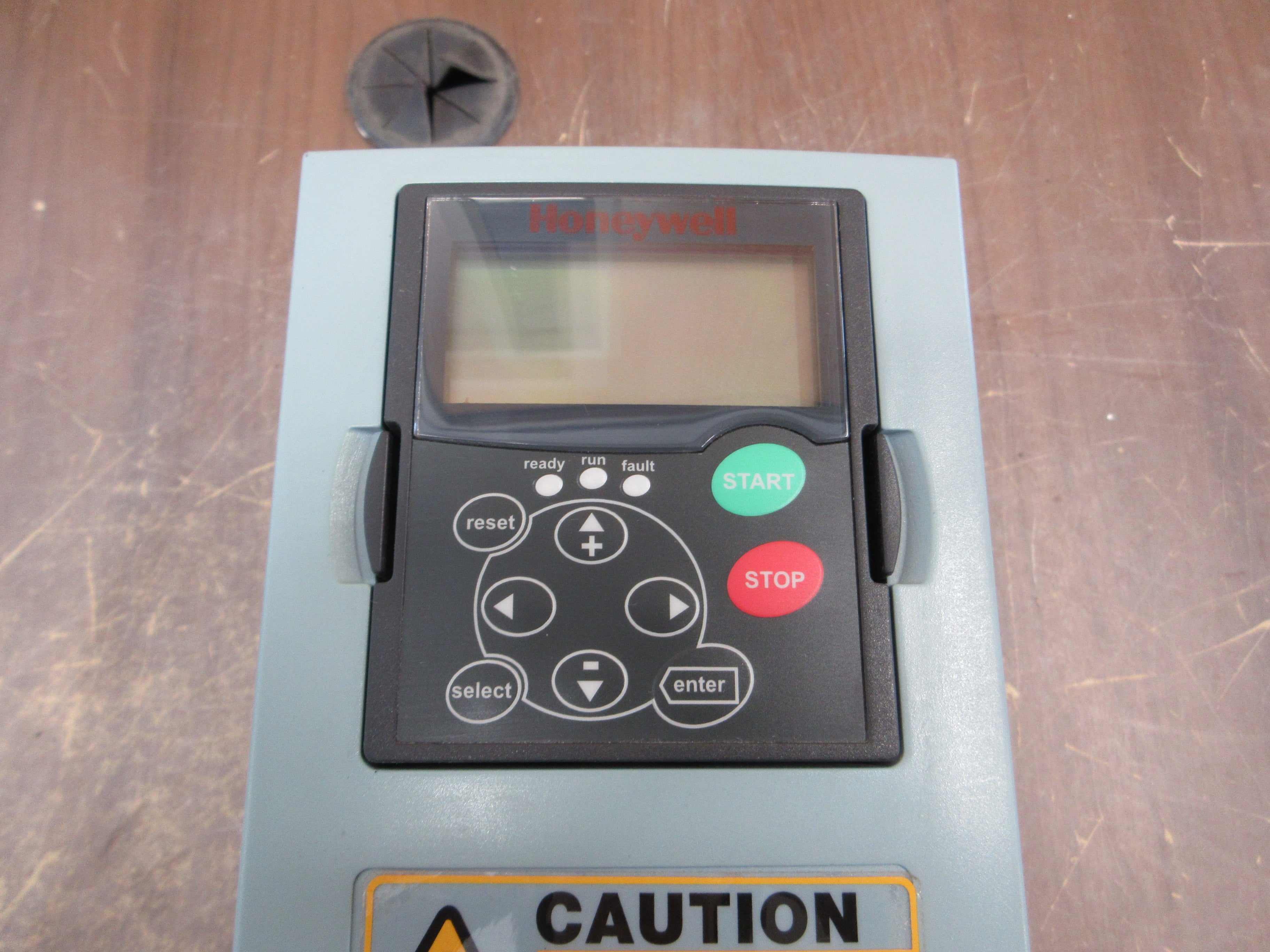 Honeywell AC Drive PA000552H1SSS 3HP 3Ph w/ Keypad Used