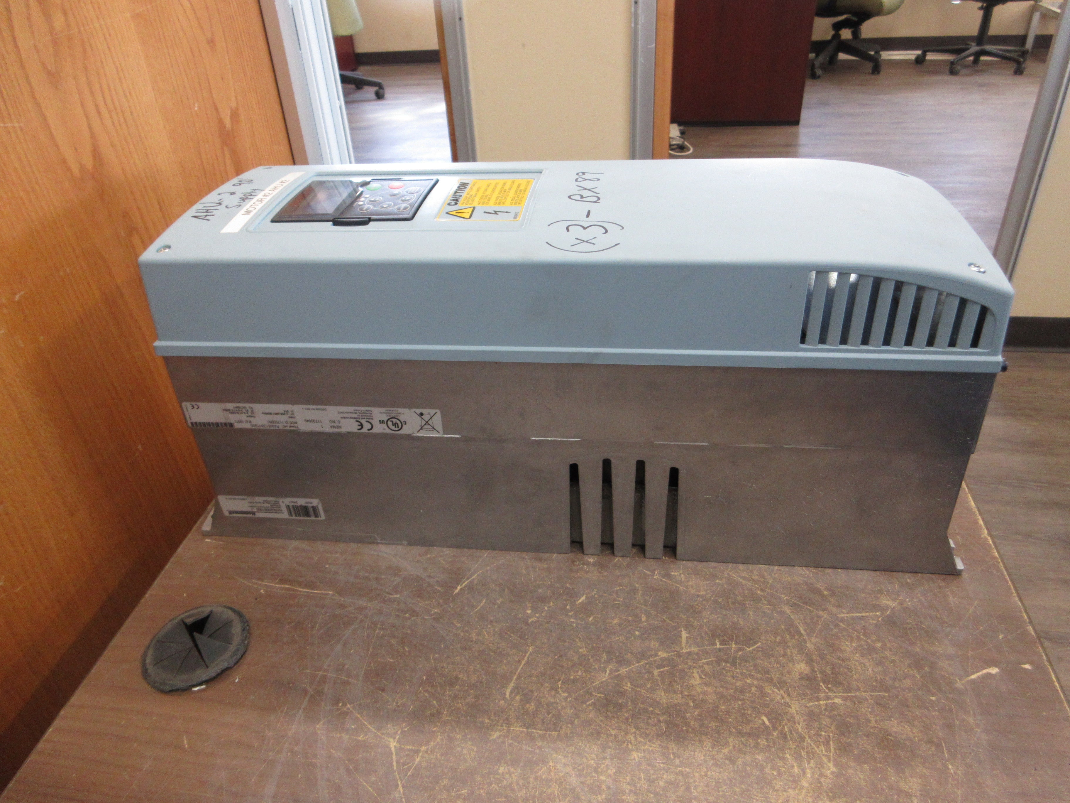 Honeywell AC Drive PA006122H1SSS 20HP 3Ph w/ Keypad Used