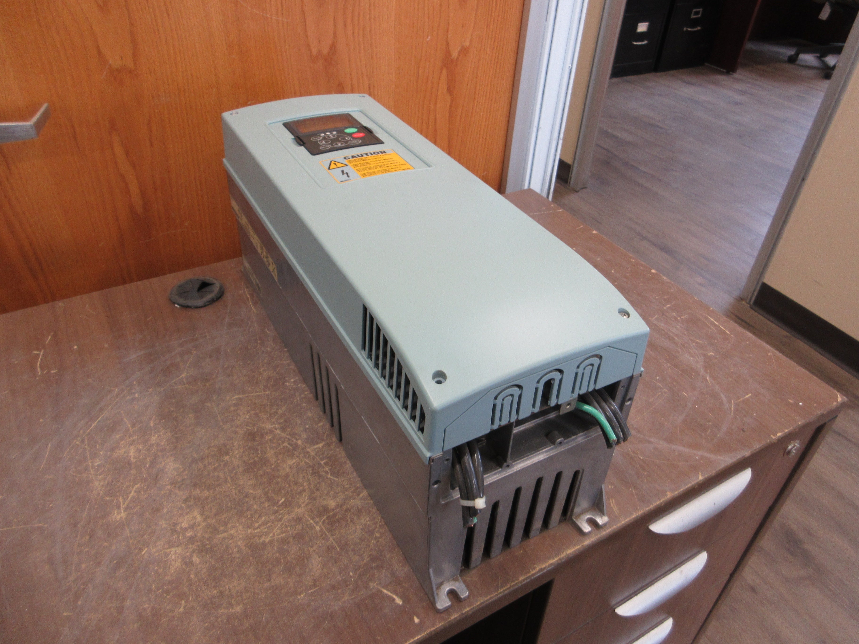 Honeywell AC Drive PA006152H1SSS 40HP 3Ph w/ Keypad Used