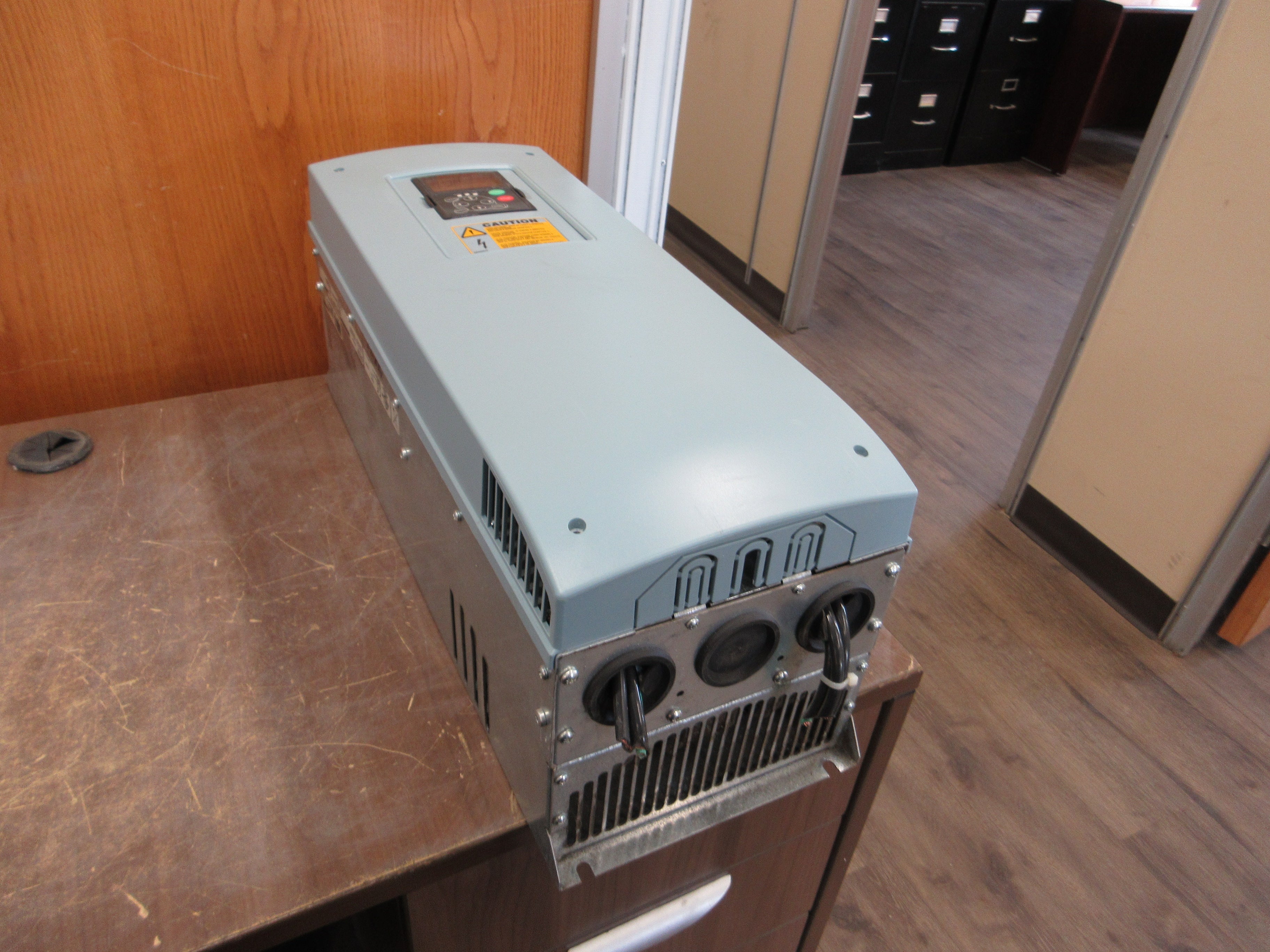 Honeywell AC Drive PA007252H0SSS 50HP 3Ph w/ Keypad Used