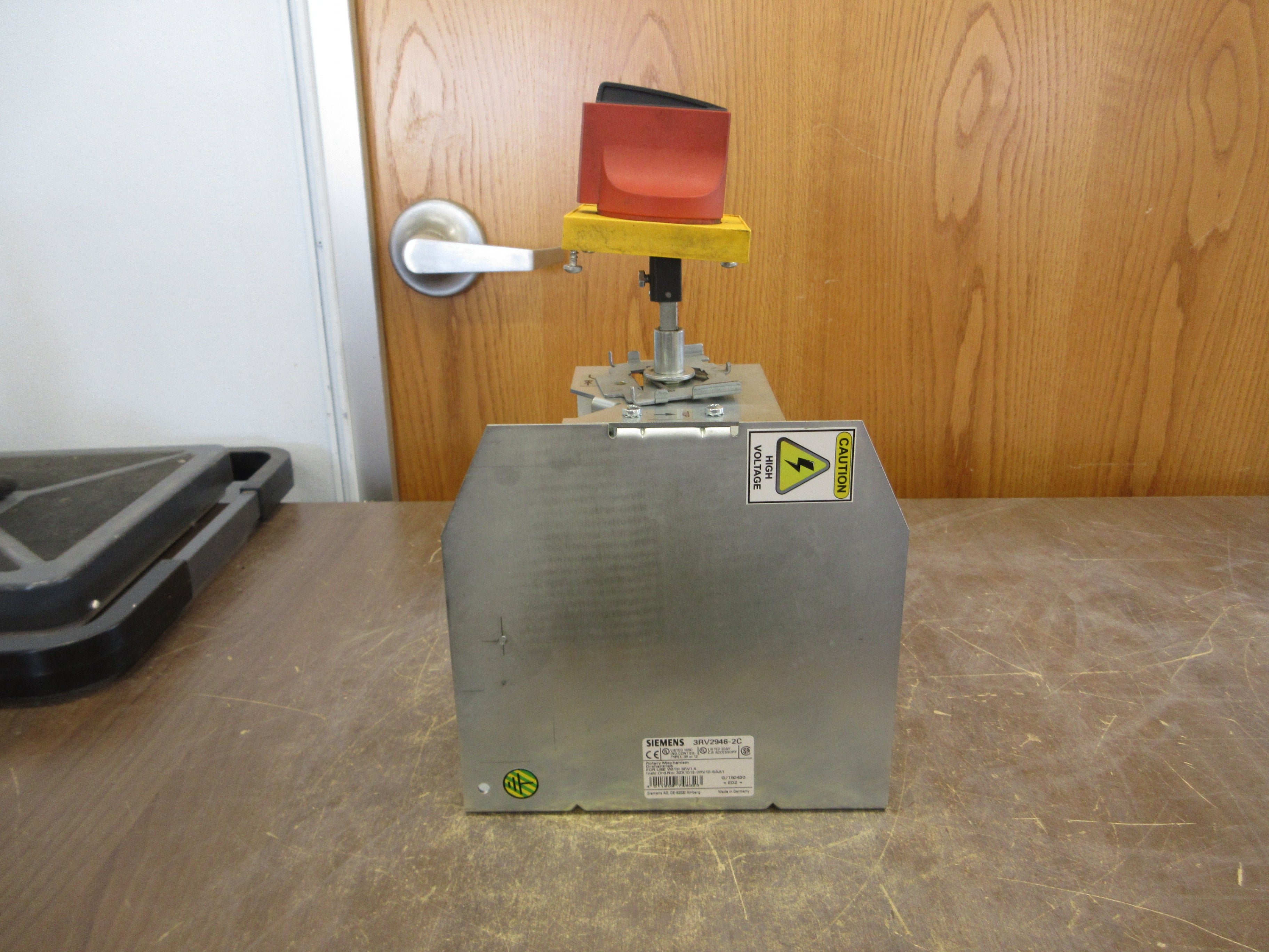 Siemens Sirius Breaker Disconnect 3RV1742-5JD10 50A 600V Used