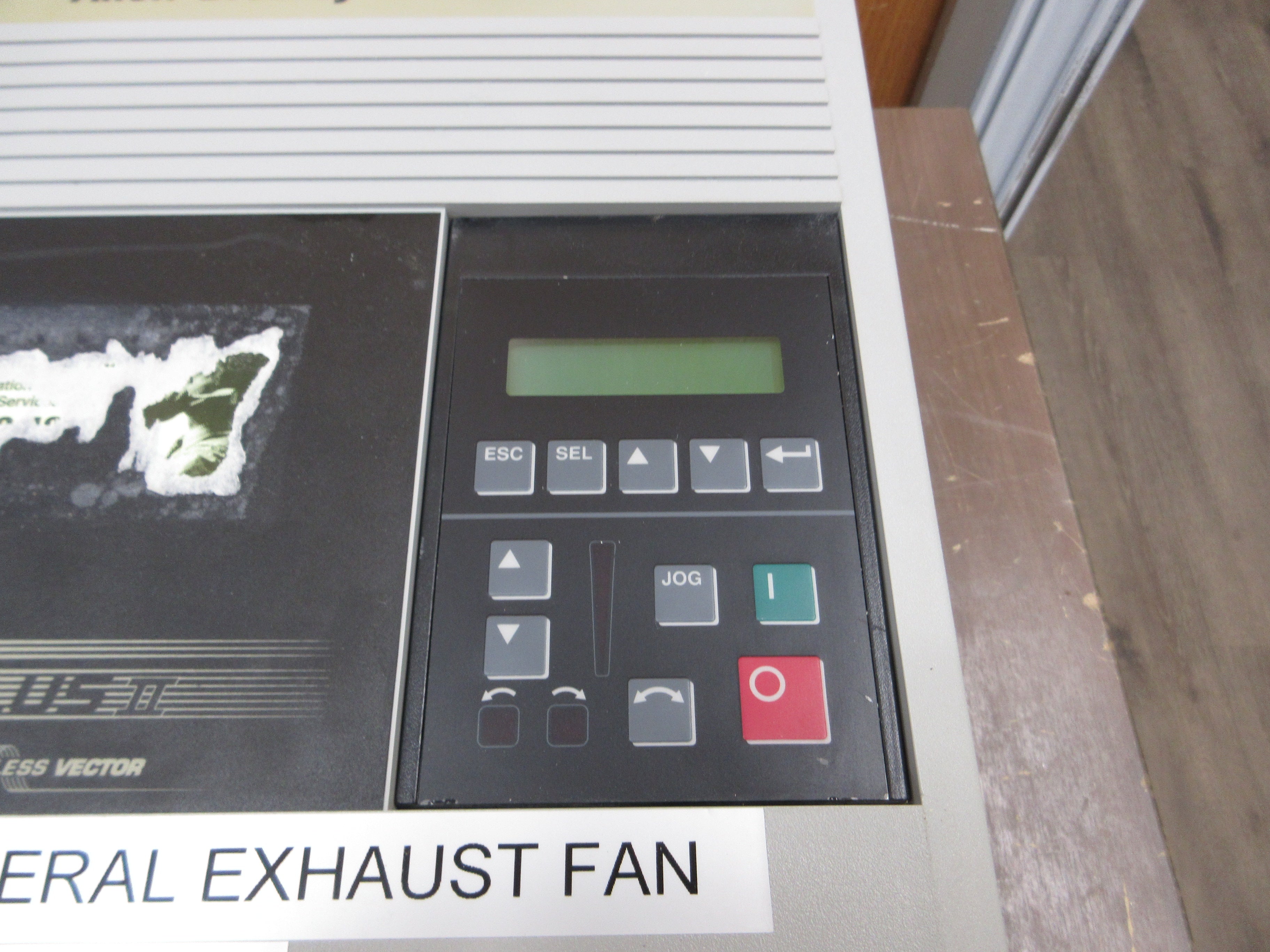 Allen-Bradley 1336 Plus II AC Drive 1336F-B020-AA-EN-L6 20HP 3Ph w/ Keypad Used