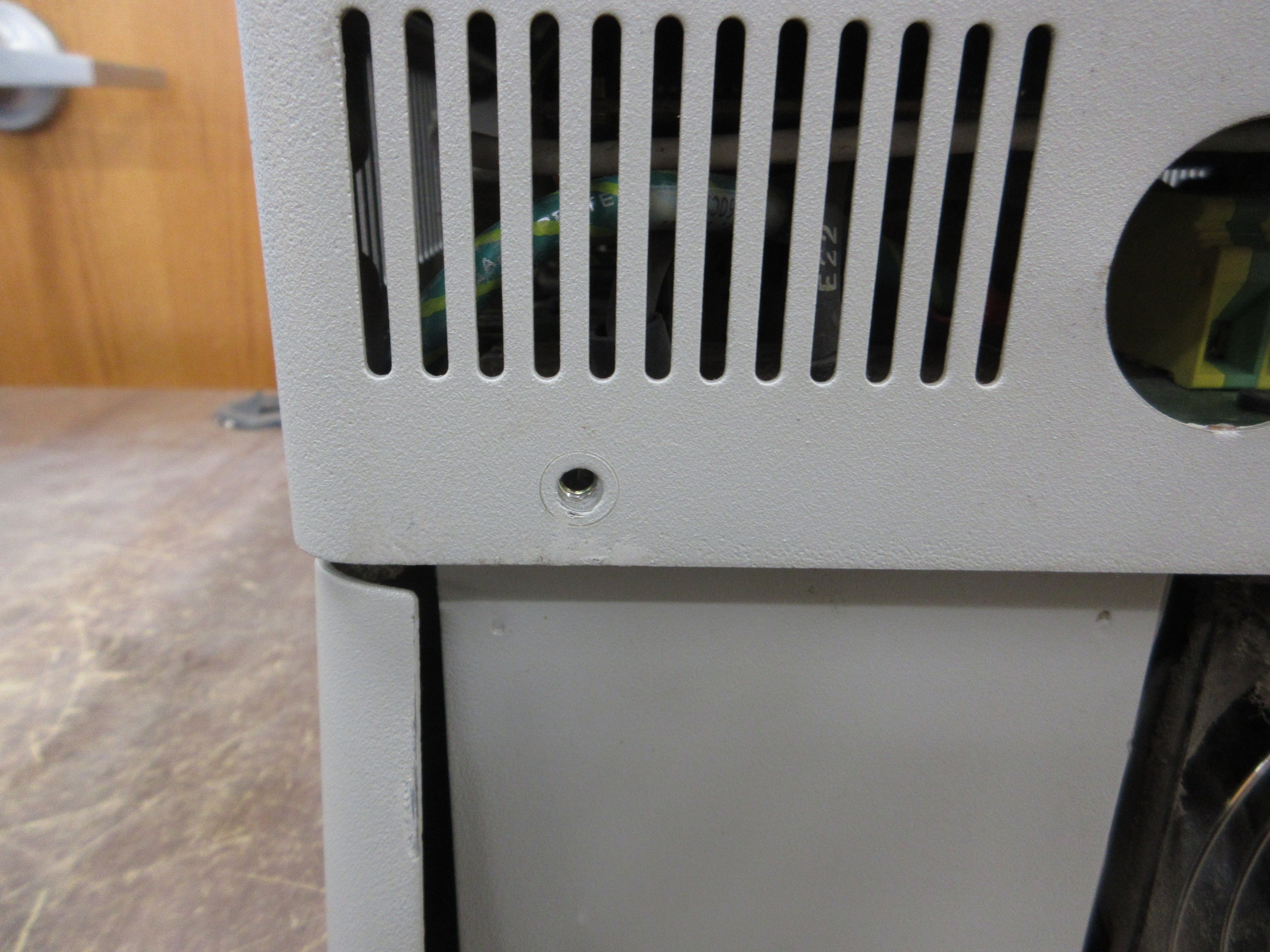 Allen-Bradley 1336 Plus II AC Drive 1336F-B020-AA-EN-L6 20HP 3Ph w/ Keypad Used