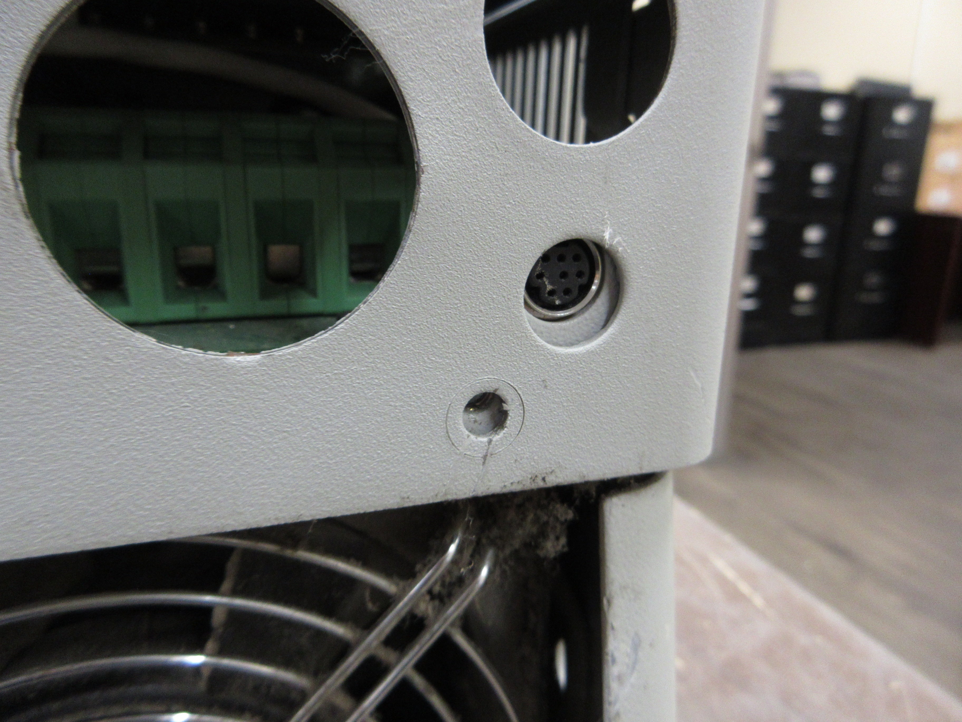 Allen-Bradley 1336 Plus II AC Drive 1336F-B020-AA-EN-L6 20HP 3Ph w/ Keypad Used