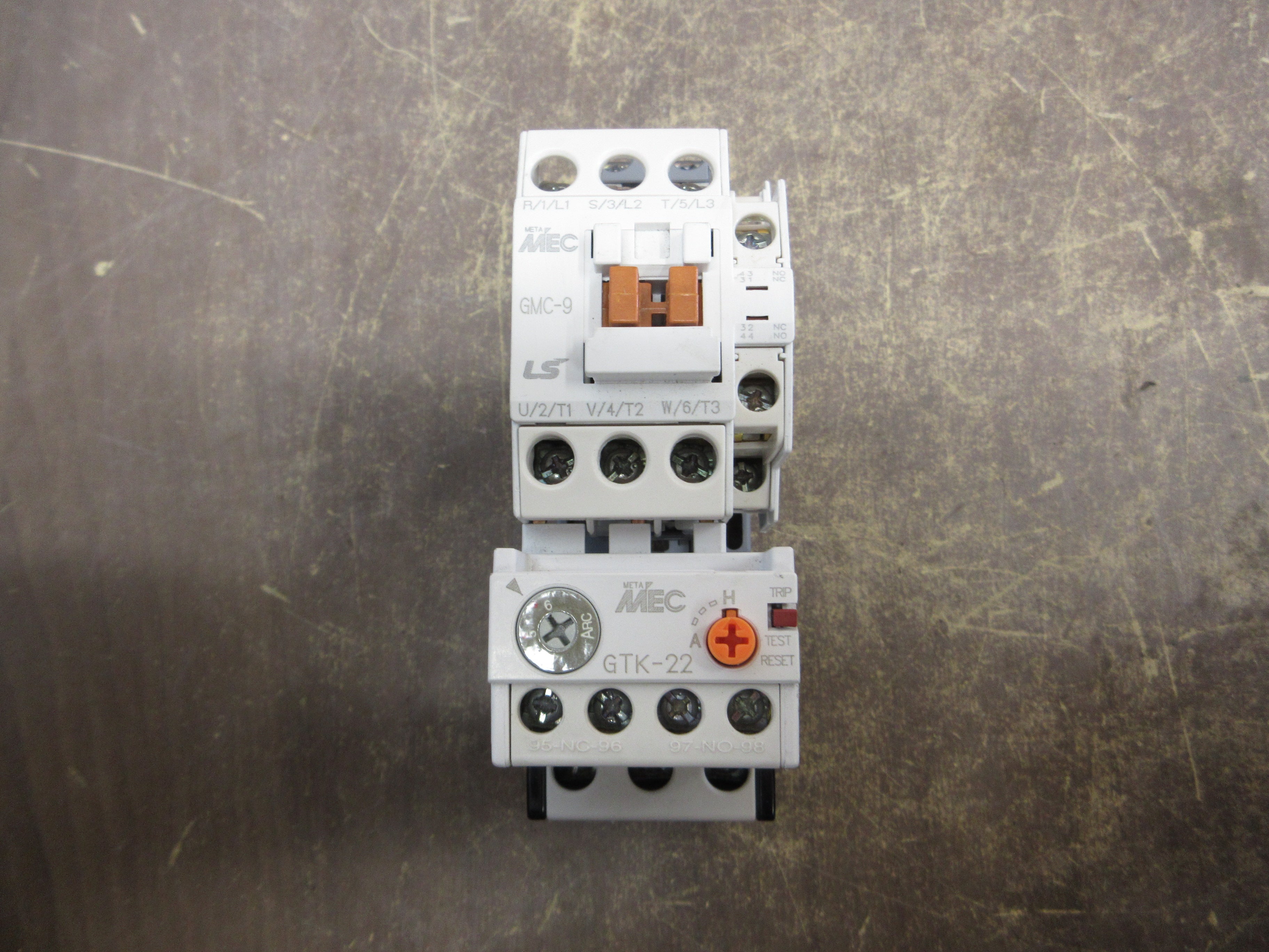 LS MEC Starter GMC-9 / GTK-22 120V Coil Trip: 4-6A Used