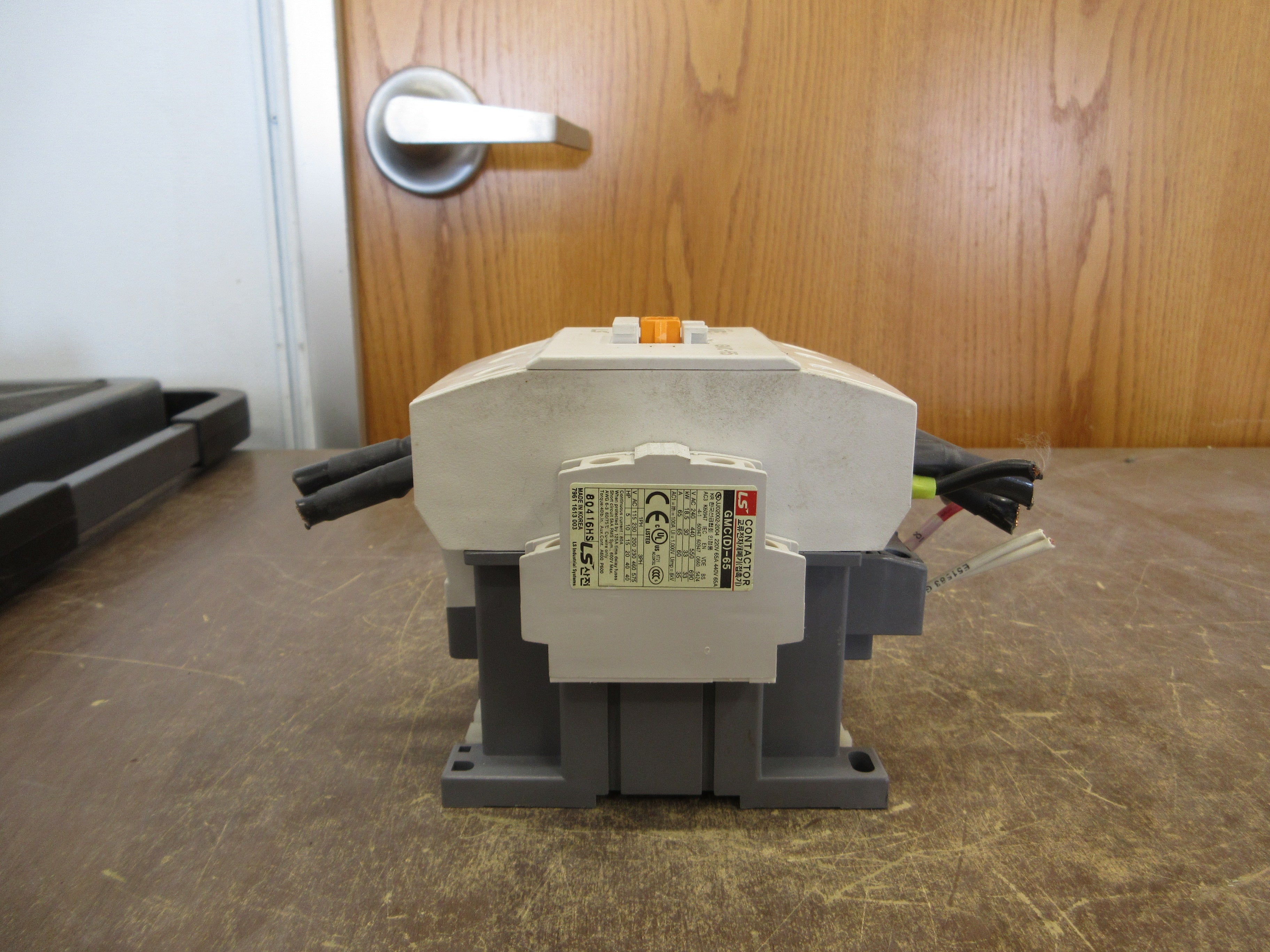 LS MEC Contactor GMC-65 120V Coil 65A (1) Aux Contact Used