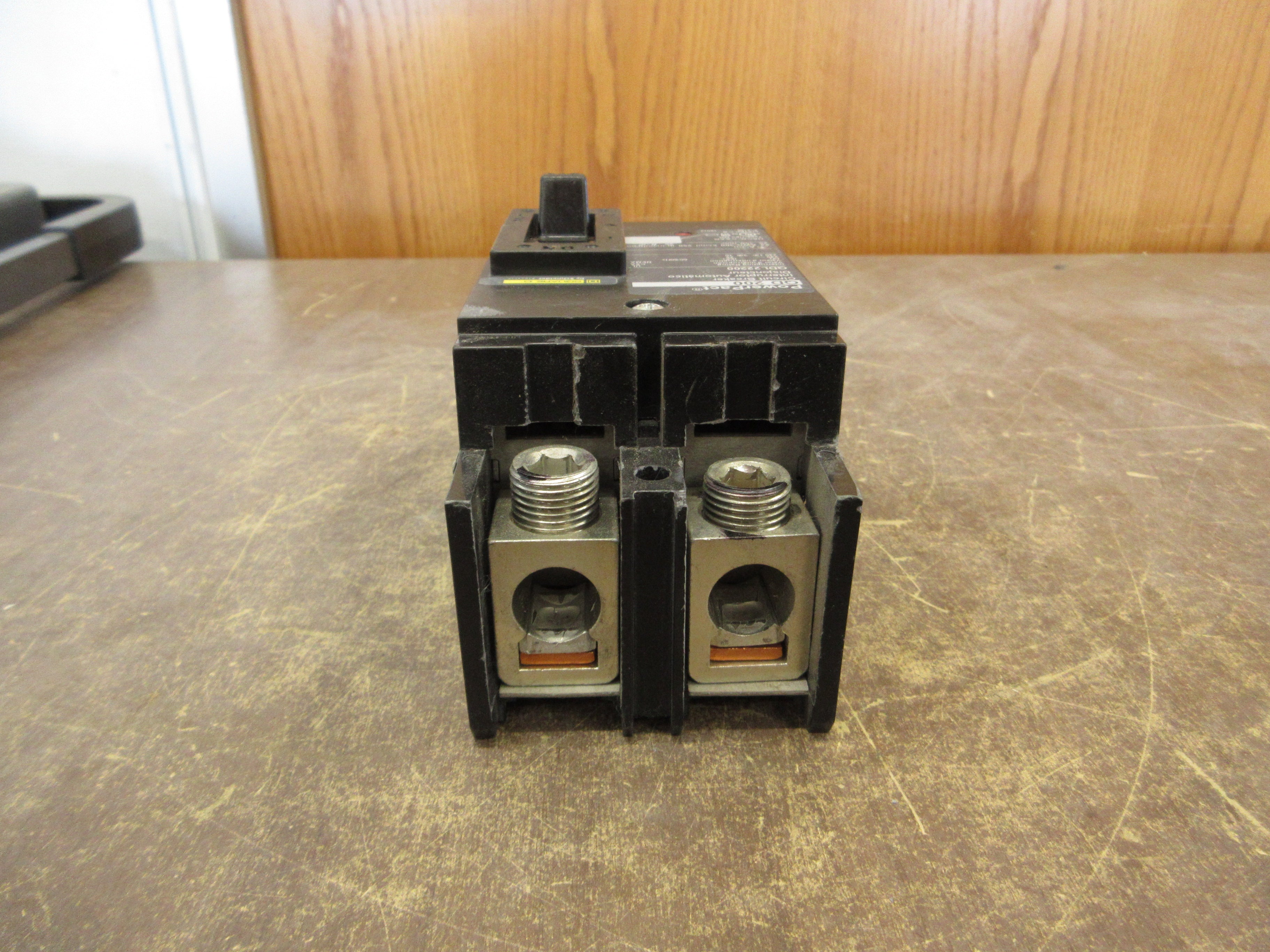 Square D PowerPact QD 200 Circuit Breaker QDL22200 200A 240V 2P Used