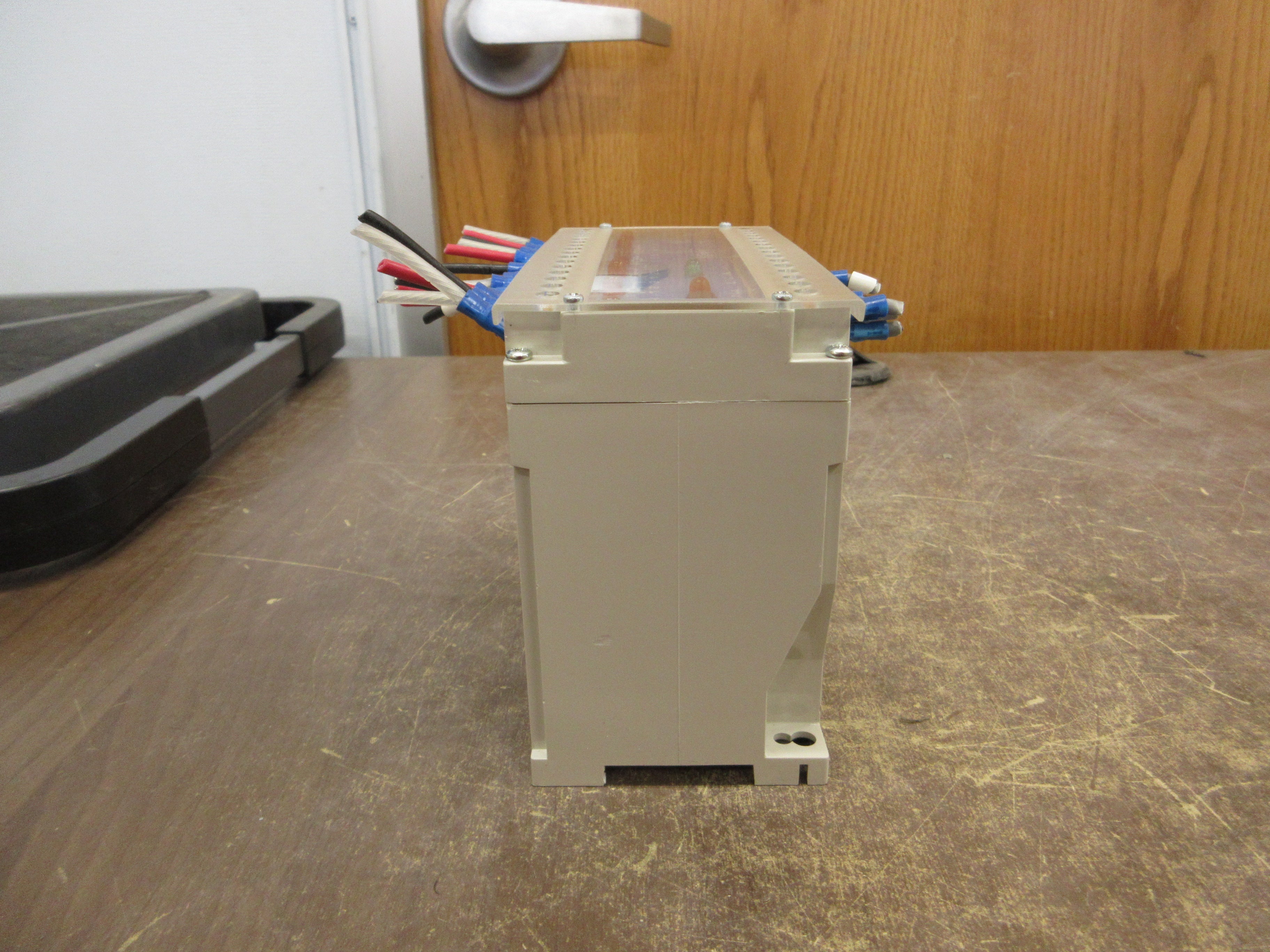 Crompton Temperature Relay 256-PCCU-R2BX-DG Range: 0-200 °C RTD: 100ohm Platinum