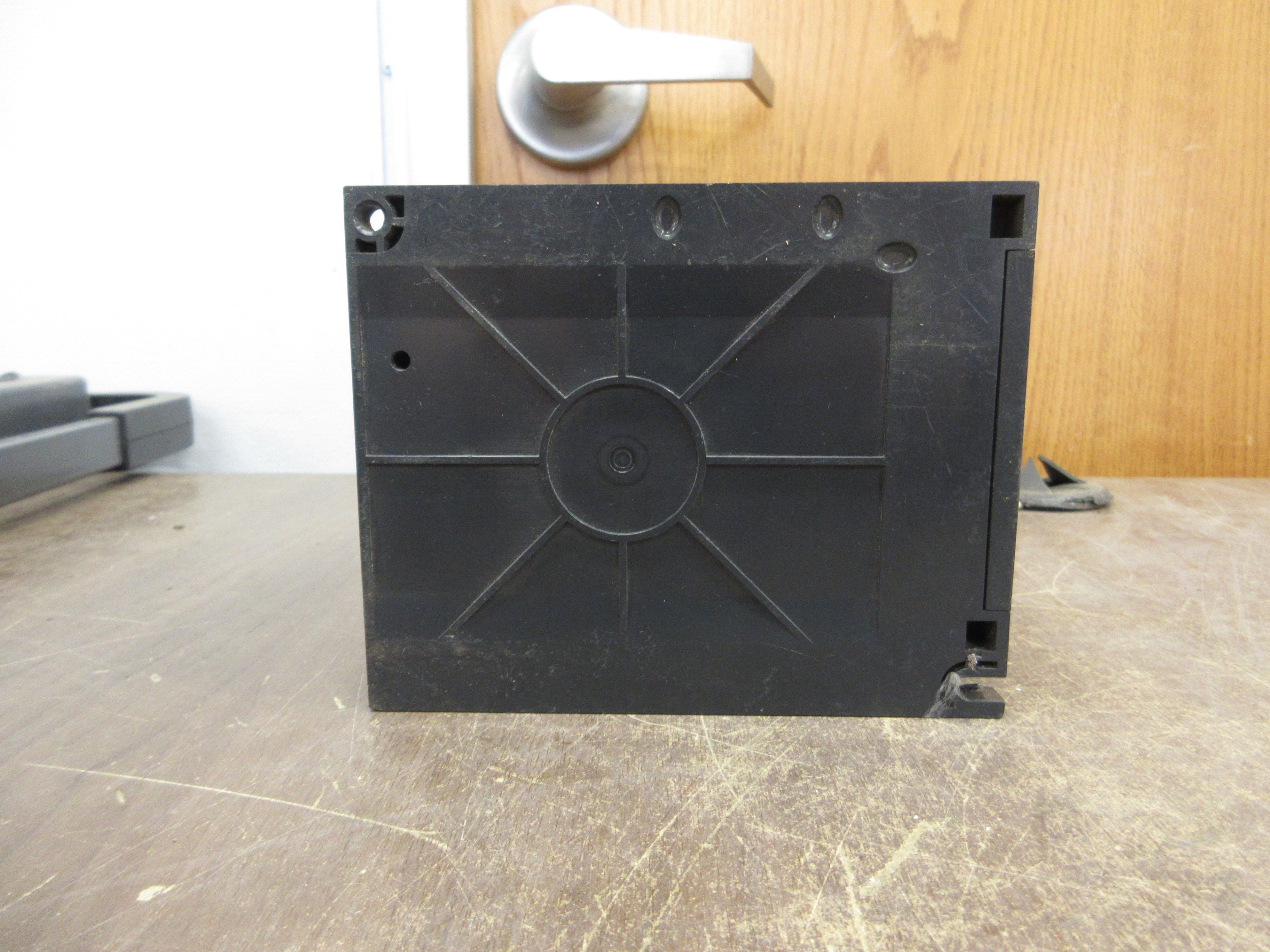 Schneider Electric Altivar AC Drive ATV12HU22M3 3HP 3Ph Used