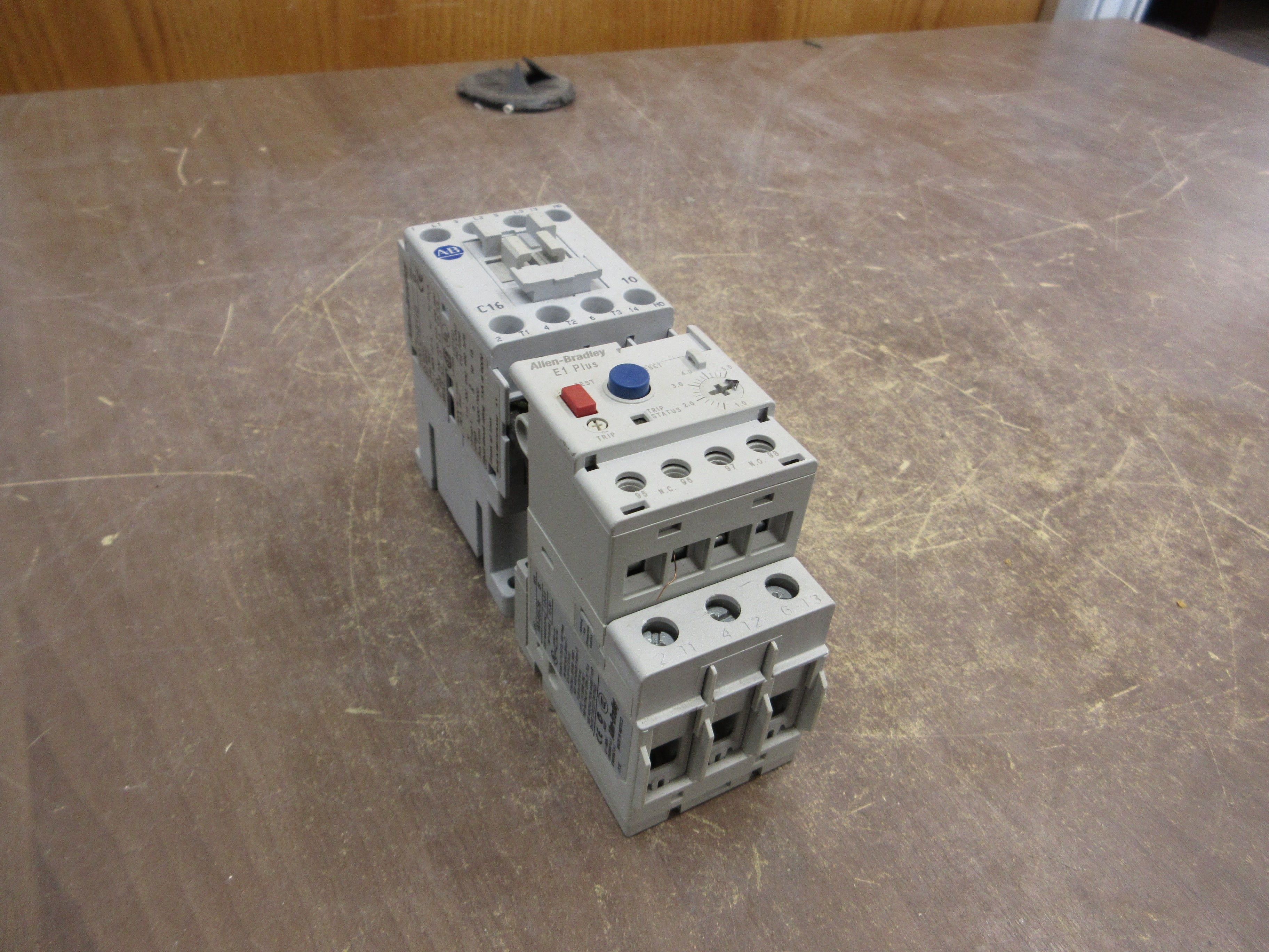 Allen-Bradley Starter 100-C16*00 / 193-EECB 120V Coil Trip: 1.0-5.0A Used
